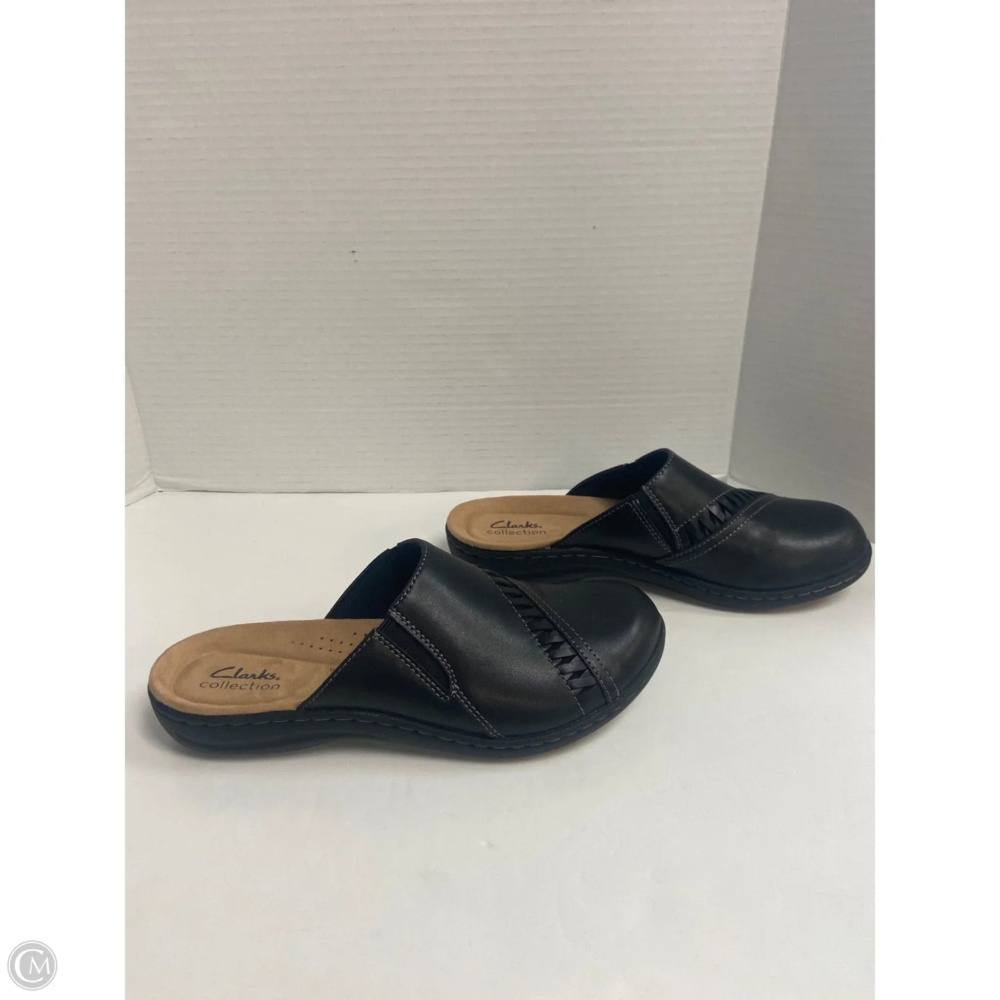 Shoes Flats By Clarks In Black, Size: 9
