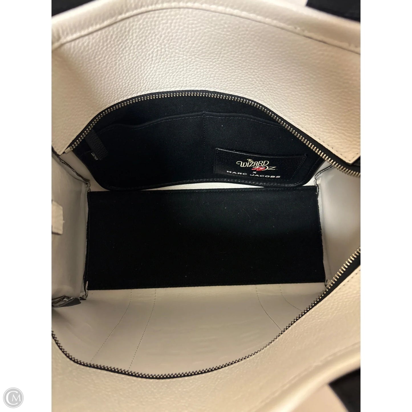 Handbag Luxury Designer By Marc Jacobs, Size: Large