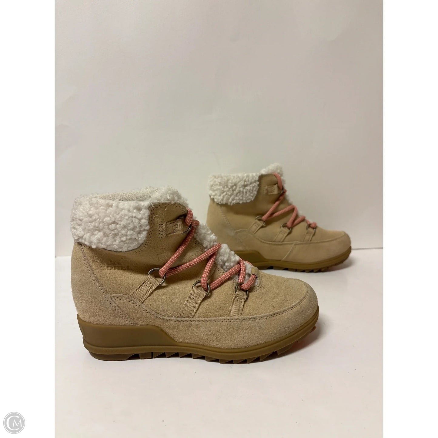 Boots Ankle Flats By Sorel In Tan, Size: 6.5