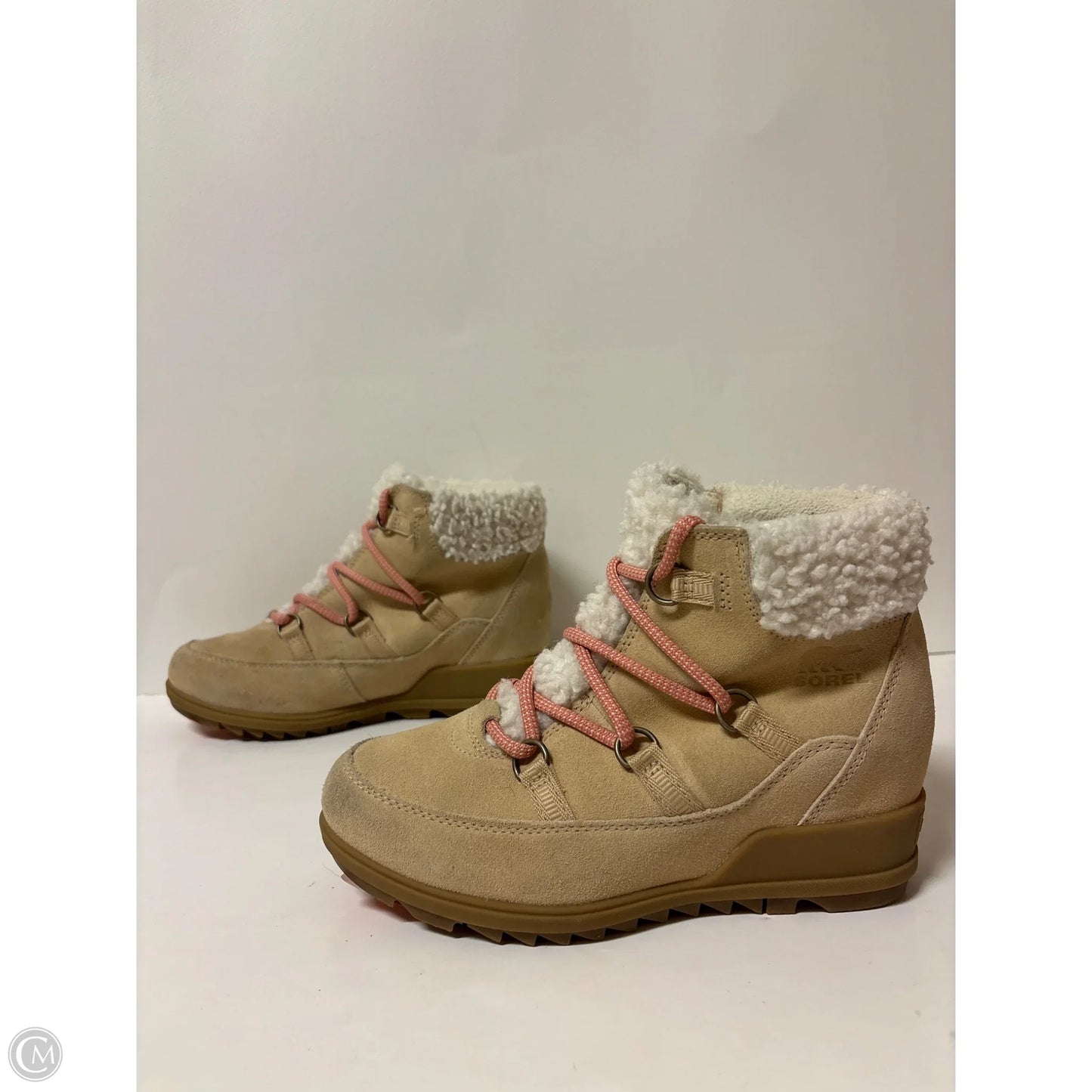 Boots Ankle Flats By Sorel In Tan, Size: 6.5