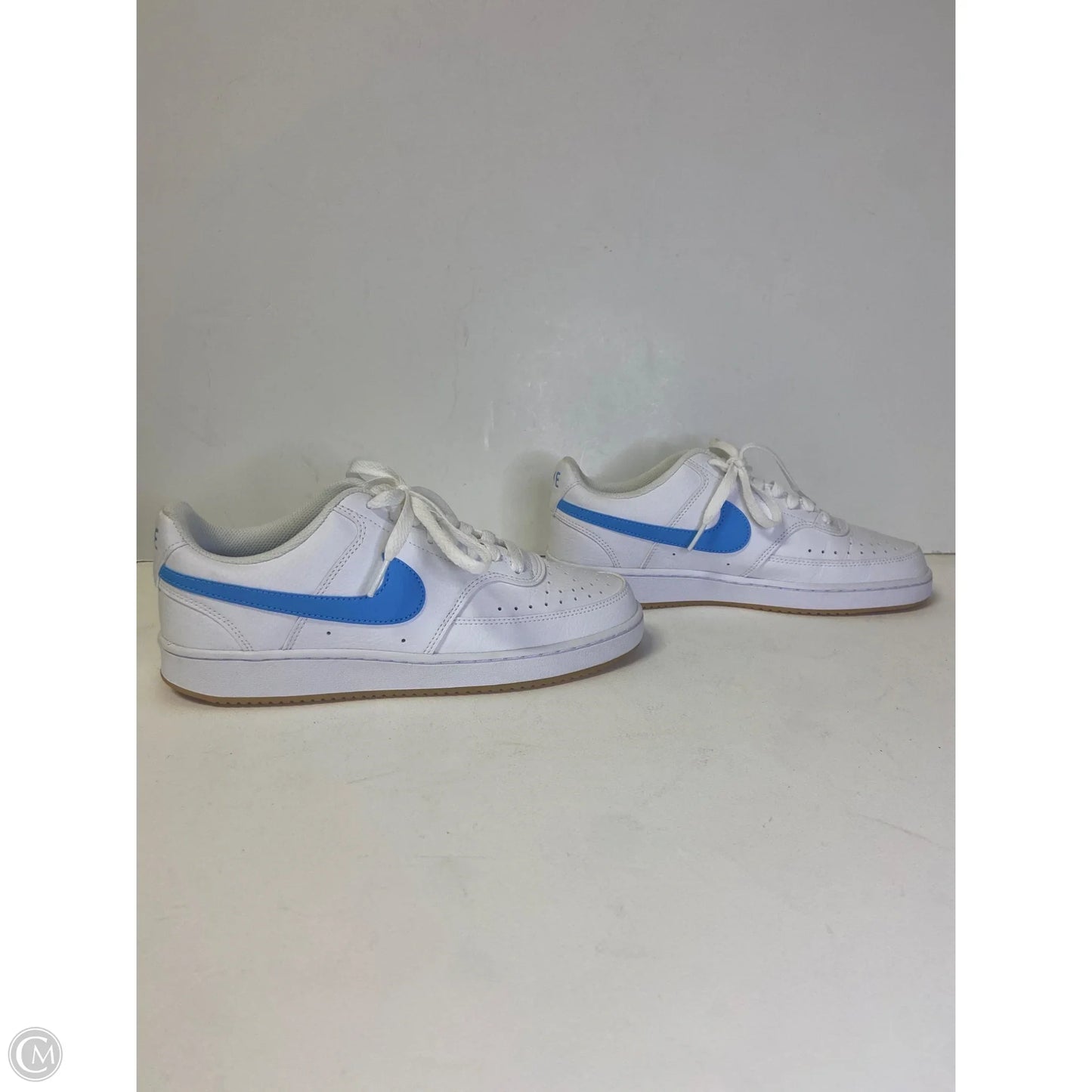 Shoes Athletic By Nike In White, Size: 7
