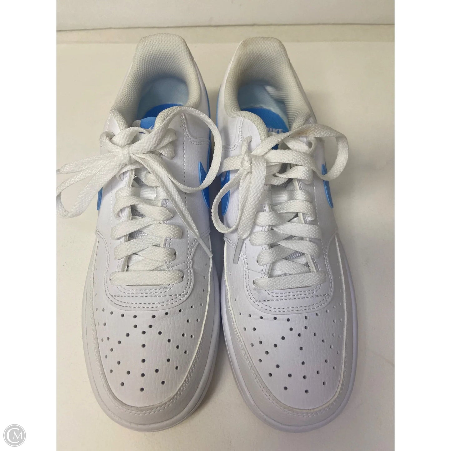 Shoes Athletic By Nike In White, Size: 7