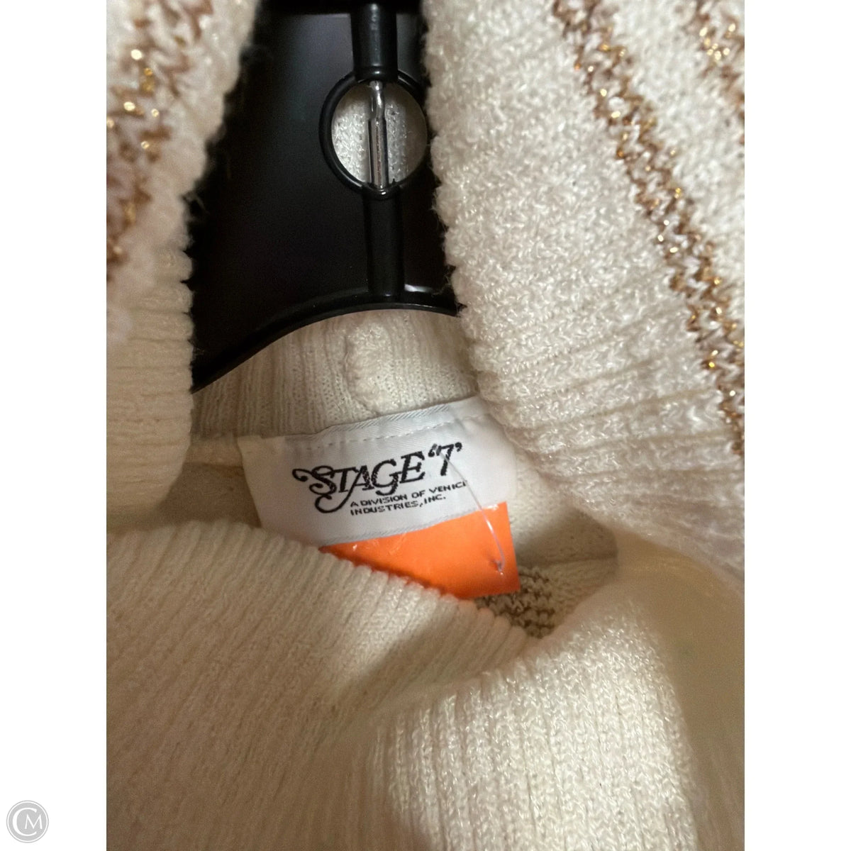 Sweater By Clothes Mentor In Cream, Size: S