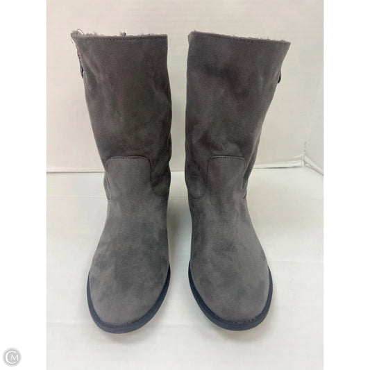 Boots Ankle Flats By Qupid In Grey, Size: 10