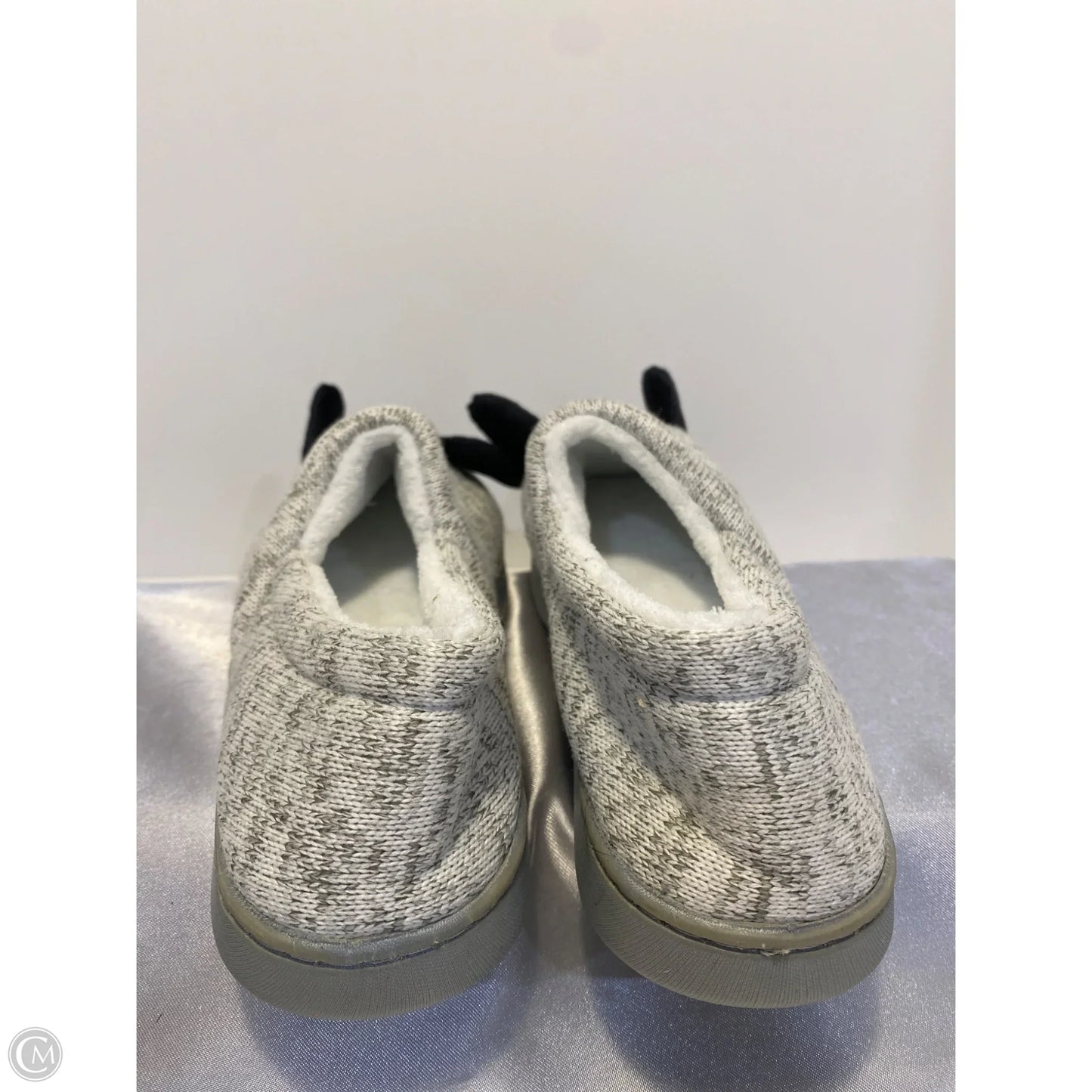 Slippers By Clothes Mentor In Grey