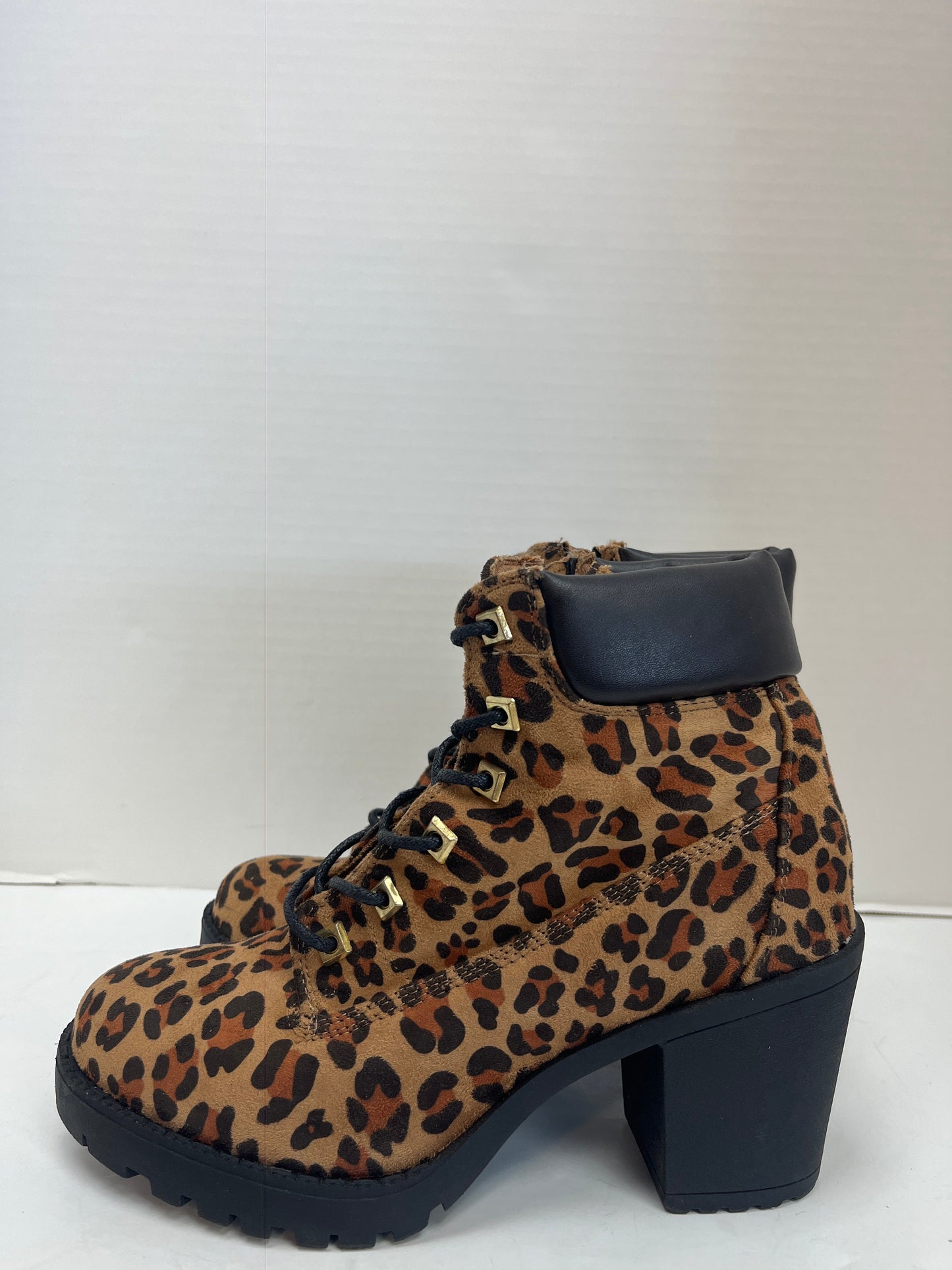 Boots Ankle Heels By Zigi Soho  Size: 6