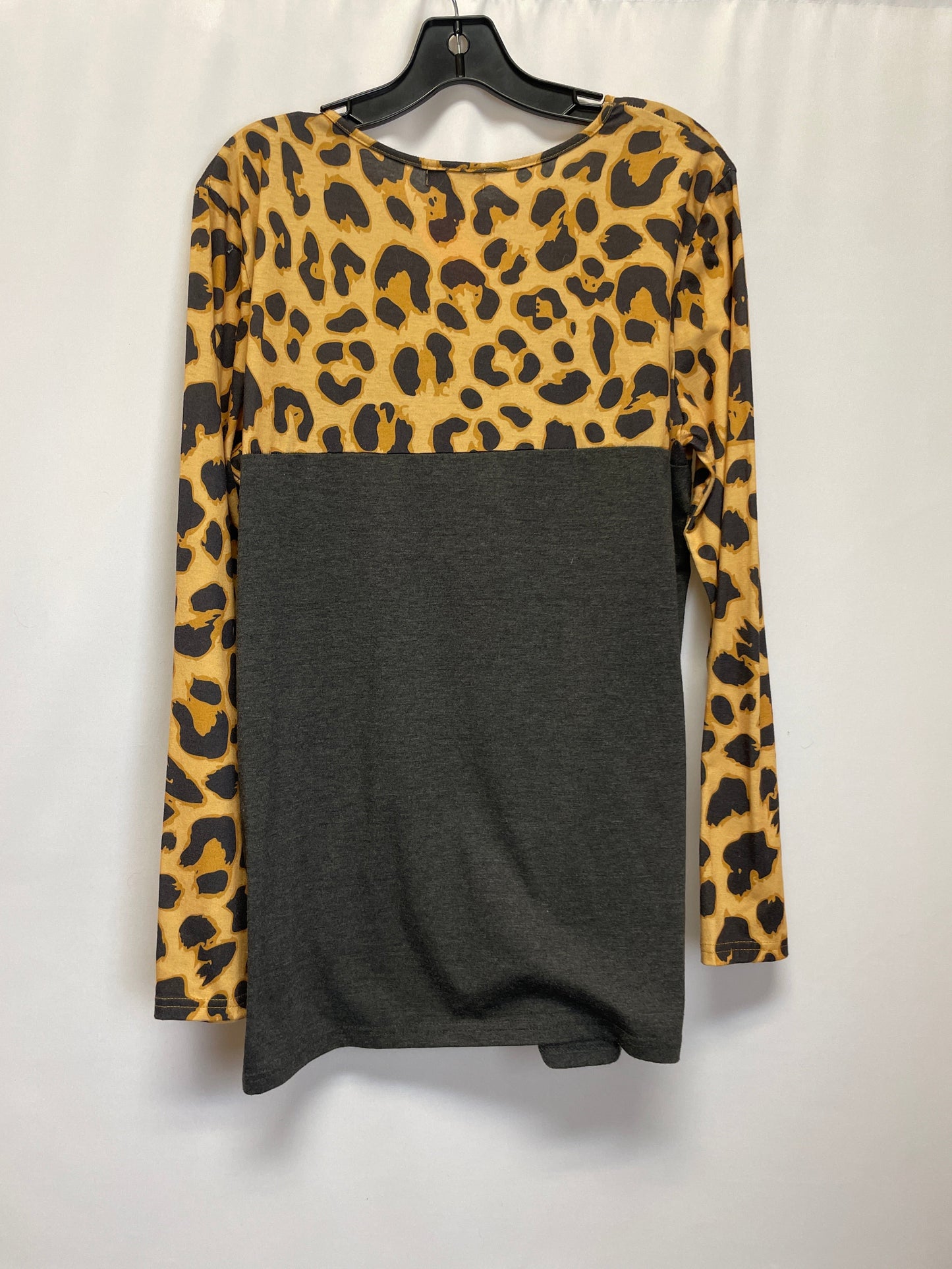 Top Long Sleeve By Simply Southern  Size: L