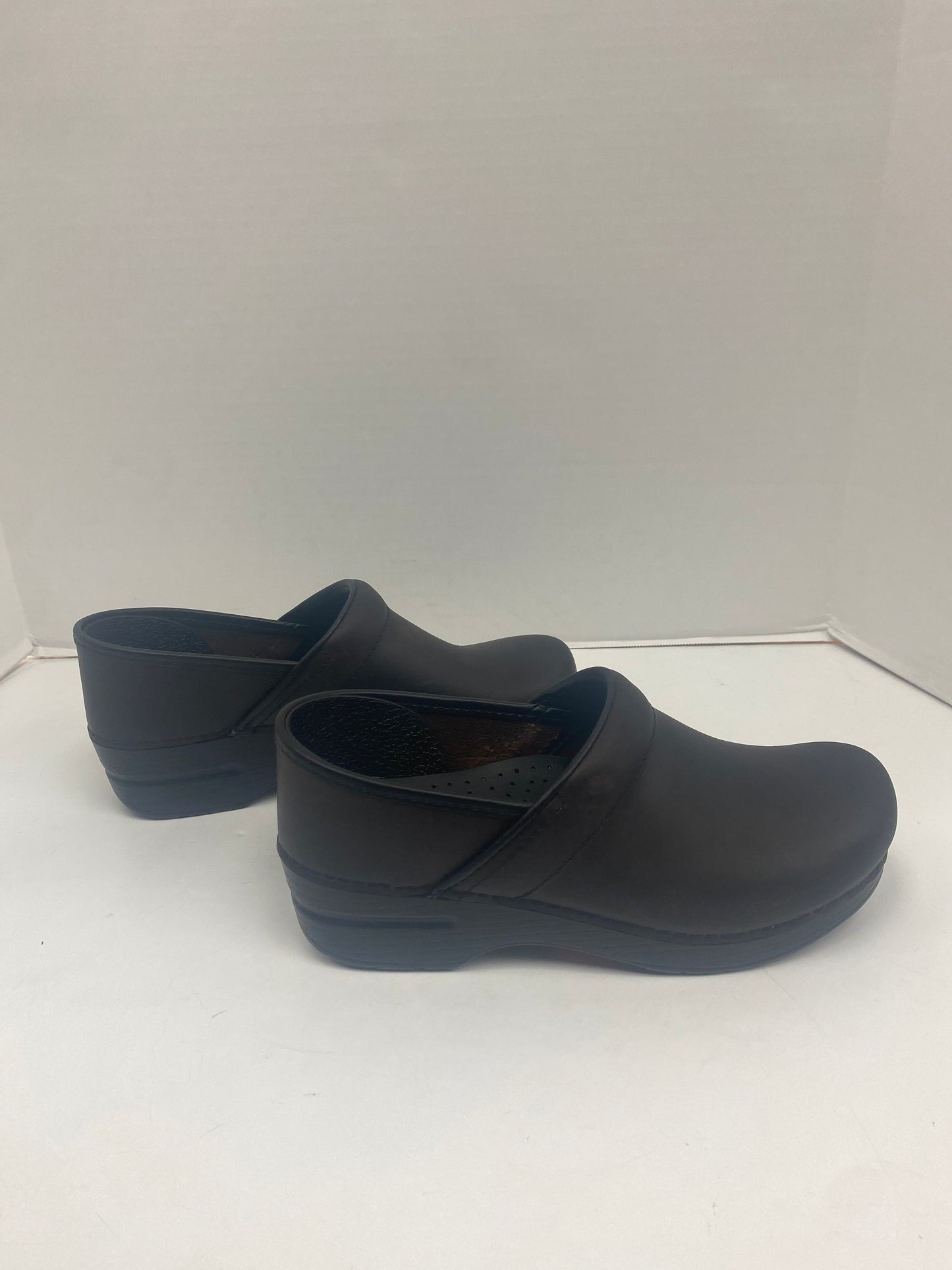 Shoes Flats Mule & Slide By Dansko  Size: 8.5