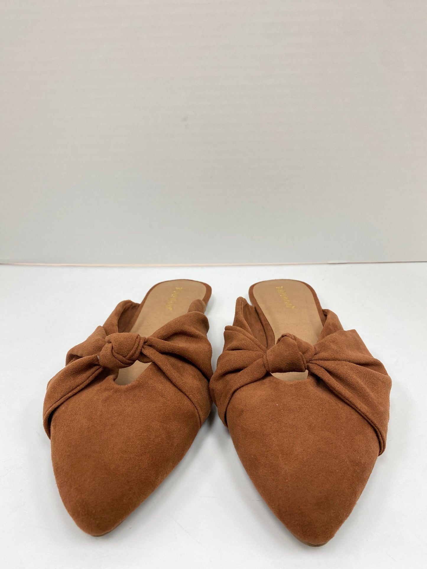 Sandals Flats By Bamboo  Size: 7.5