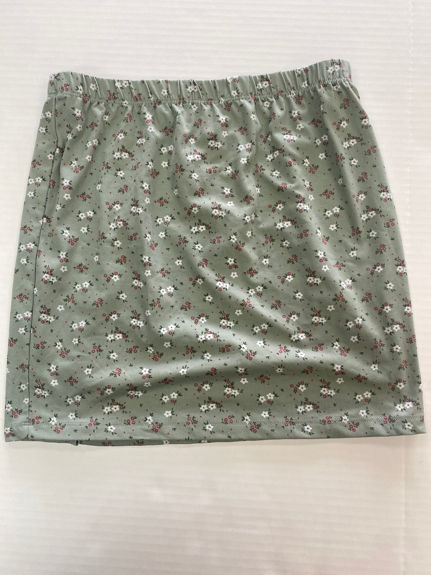 Skirt Set 2pc By Clothes Mentor  Size: L