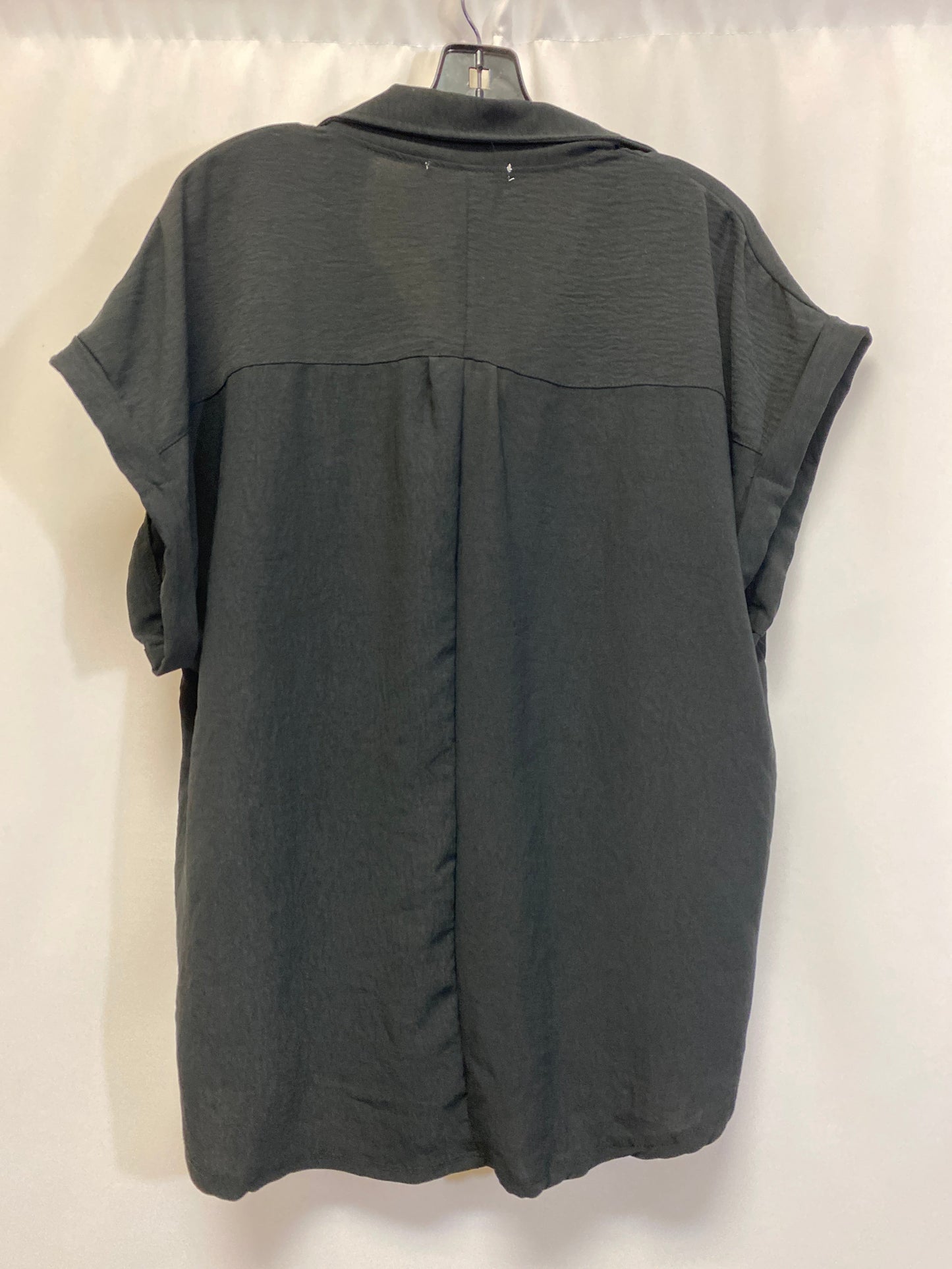 Black Top Short Sleeve Clothes Mentor, Size 3x