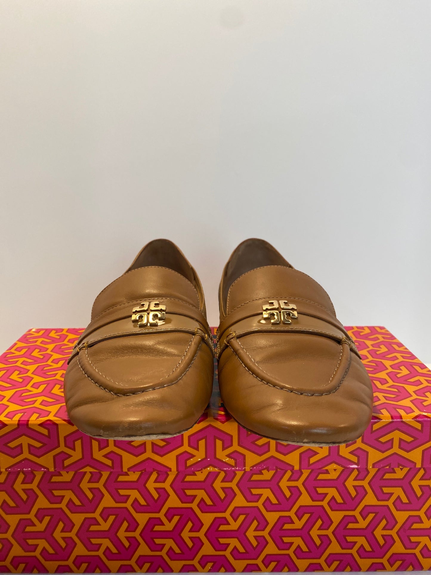 Brown Shoes Flats Tory Burch, Size 6.5
