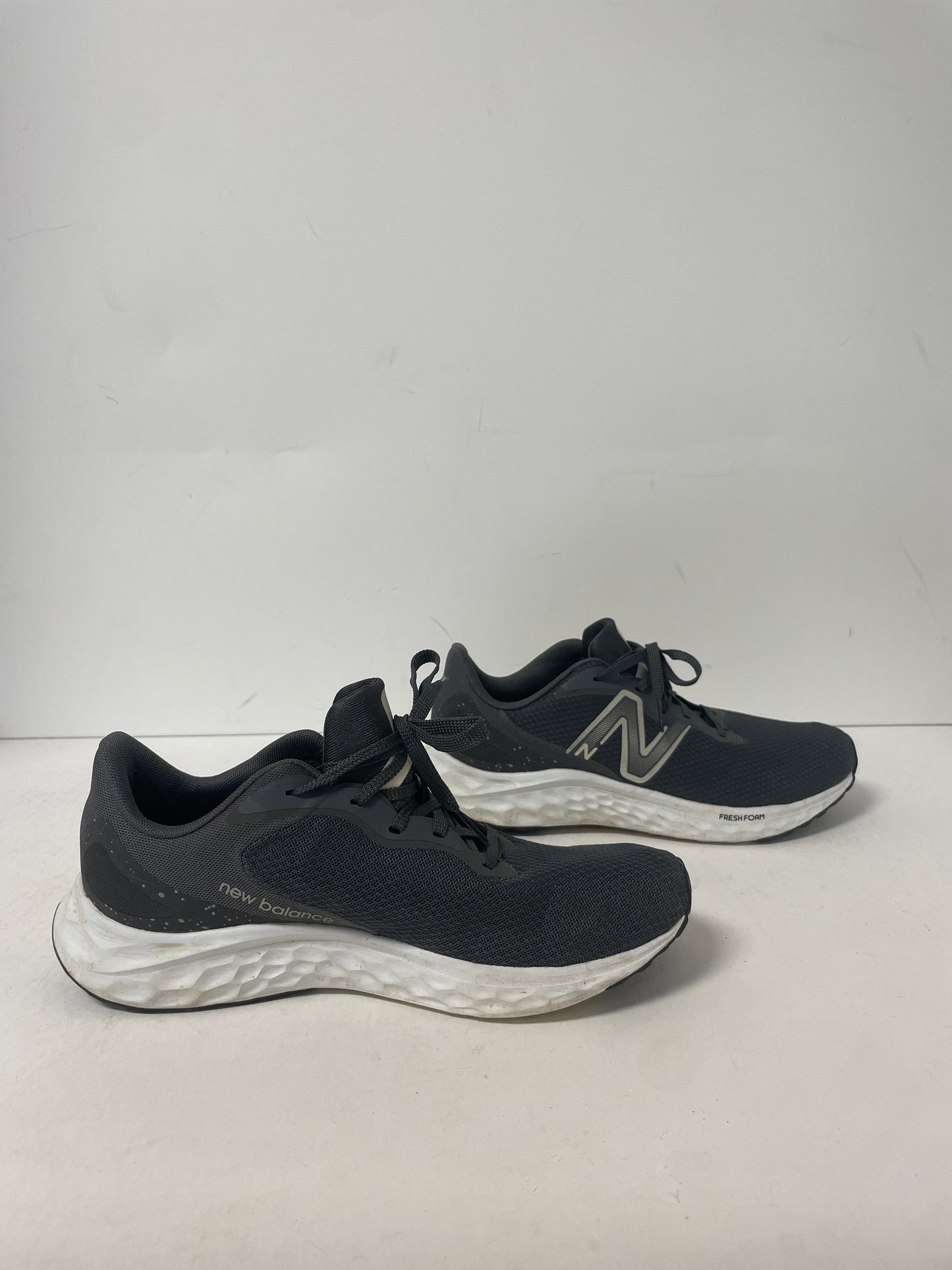 Shoes Athletic By New Balance In Grey, Size: 10.5