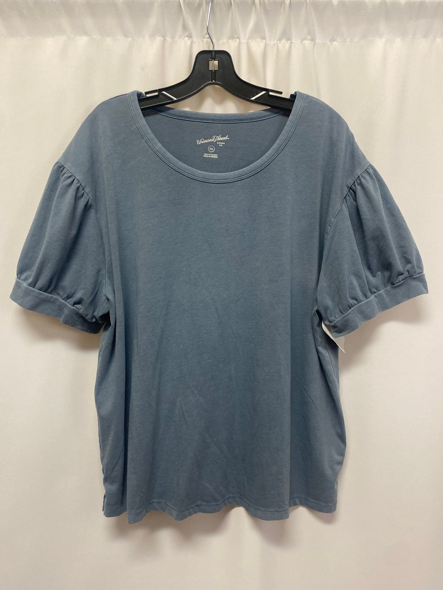 Top Short Sleeve By Universal Thread In Blue, Size: Xxl