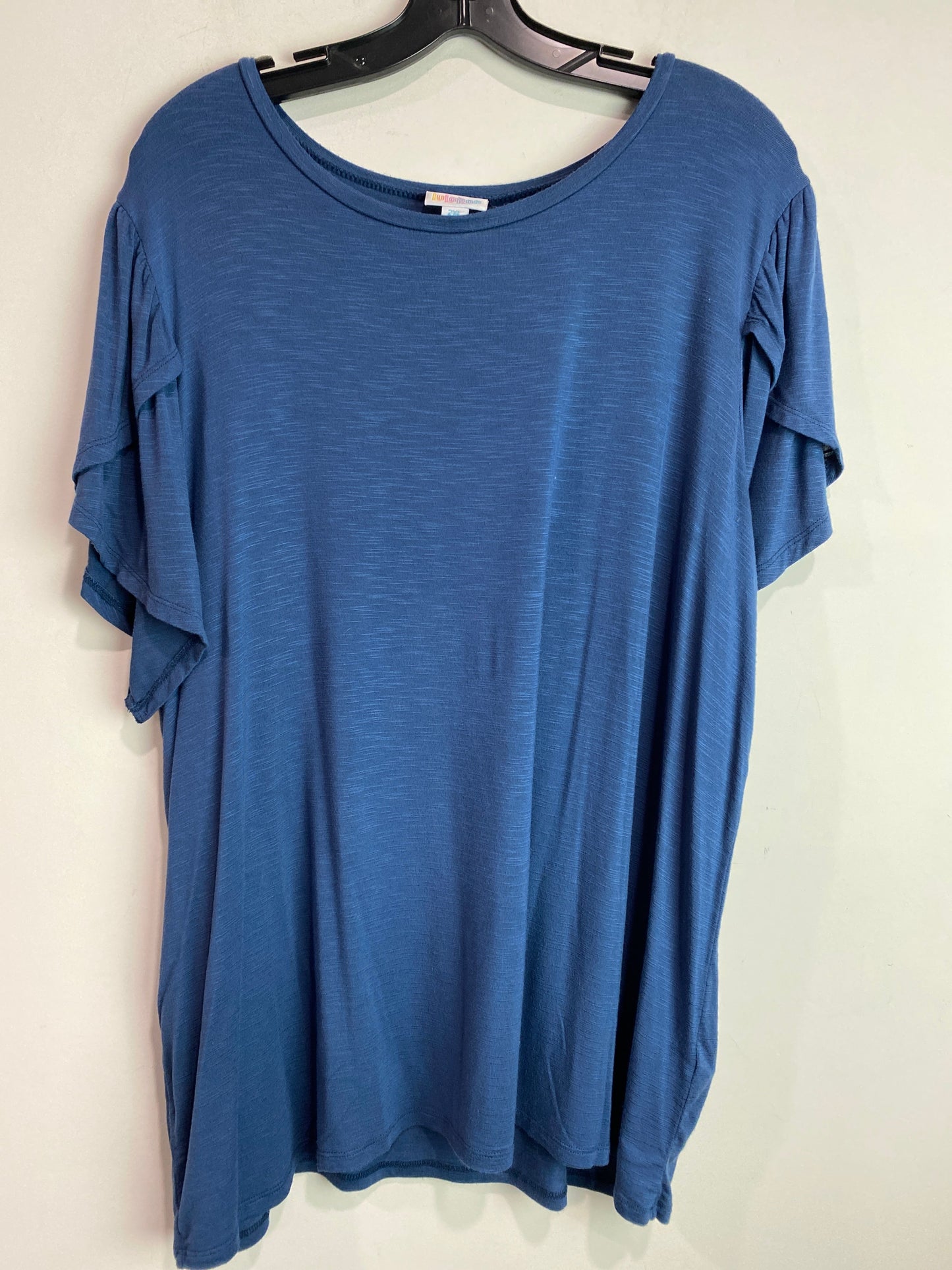 Top Short Sleeve By Lularoe In Blue, Size: 2x