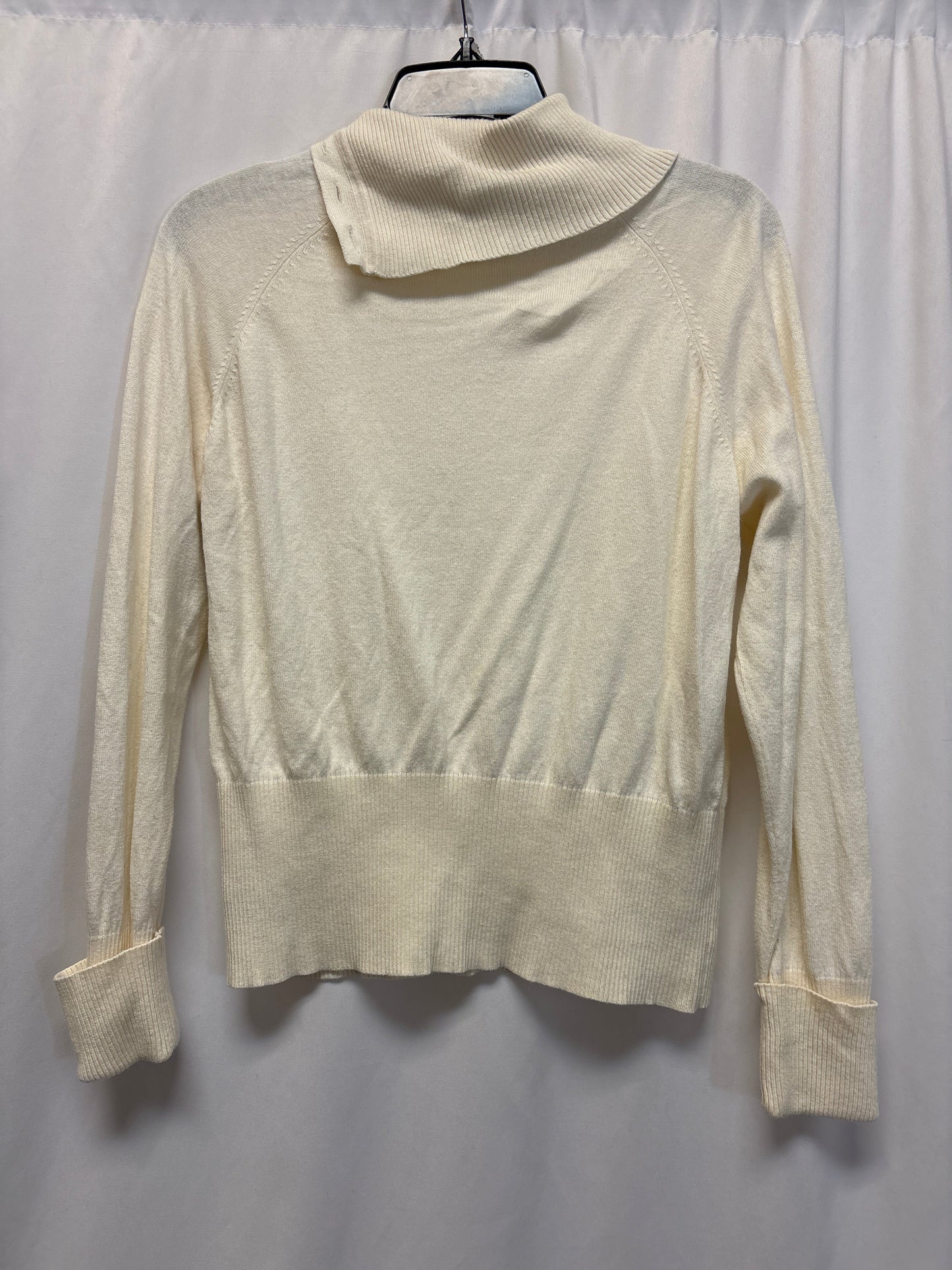 Top Long Sleeve By Liz Claiborne In Cream, Size: L