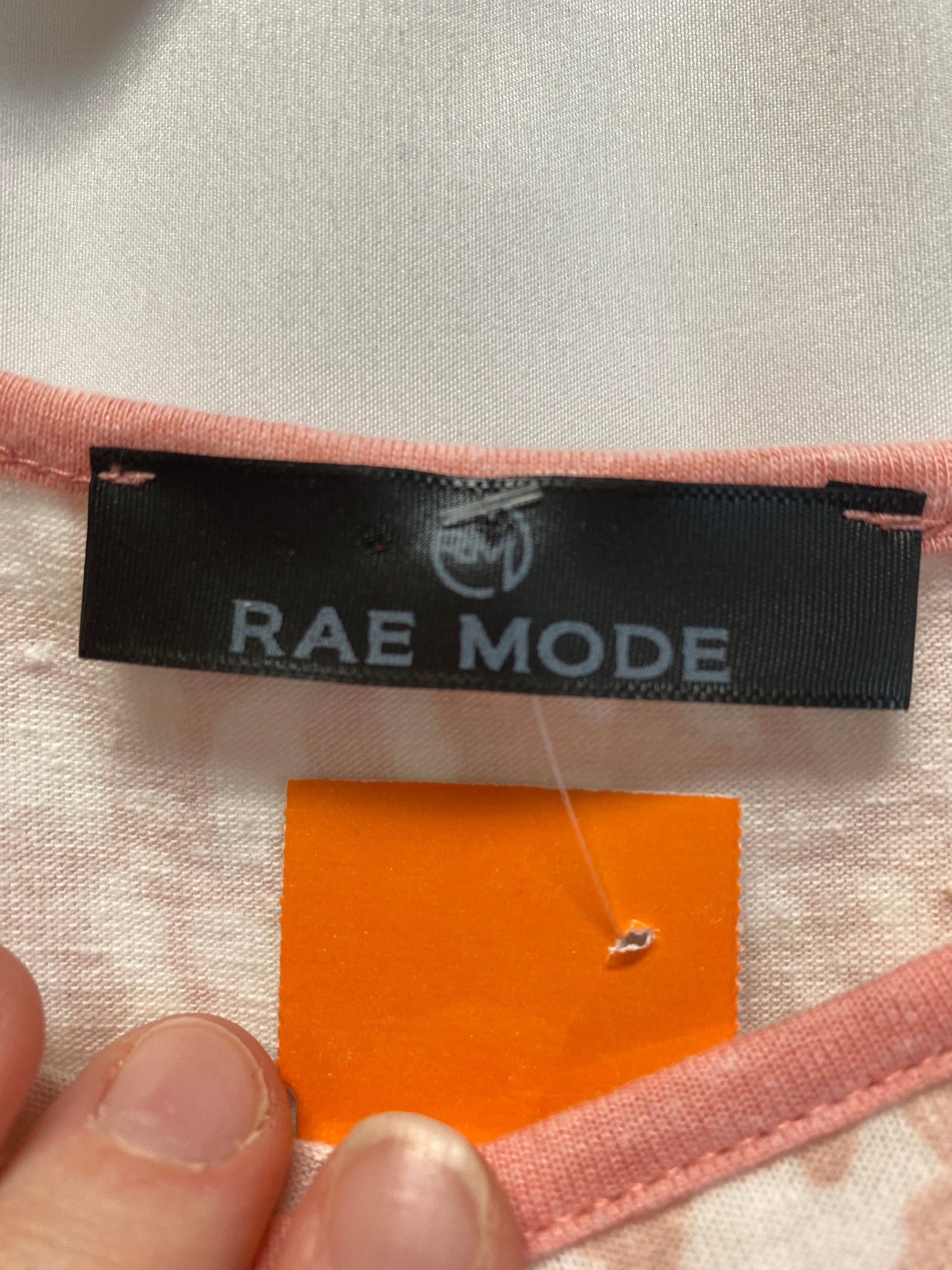 Top Short Sleeve By Clothes Mentor In Pink, Size: S