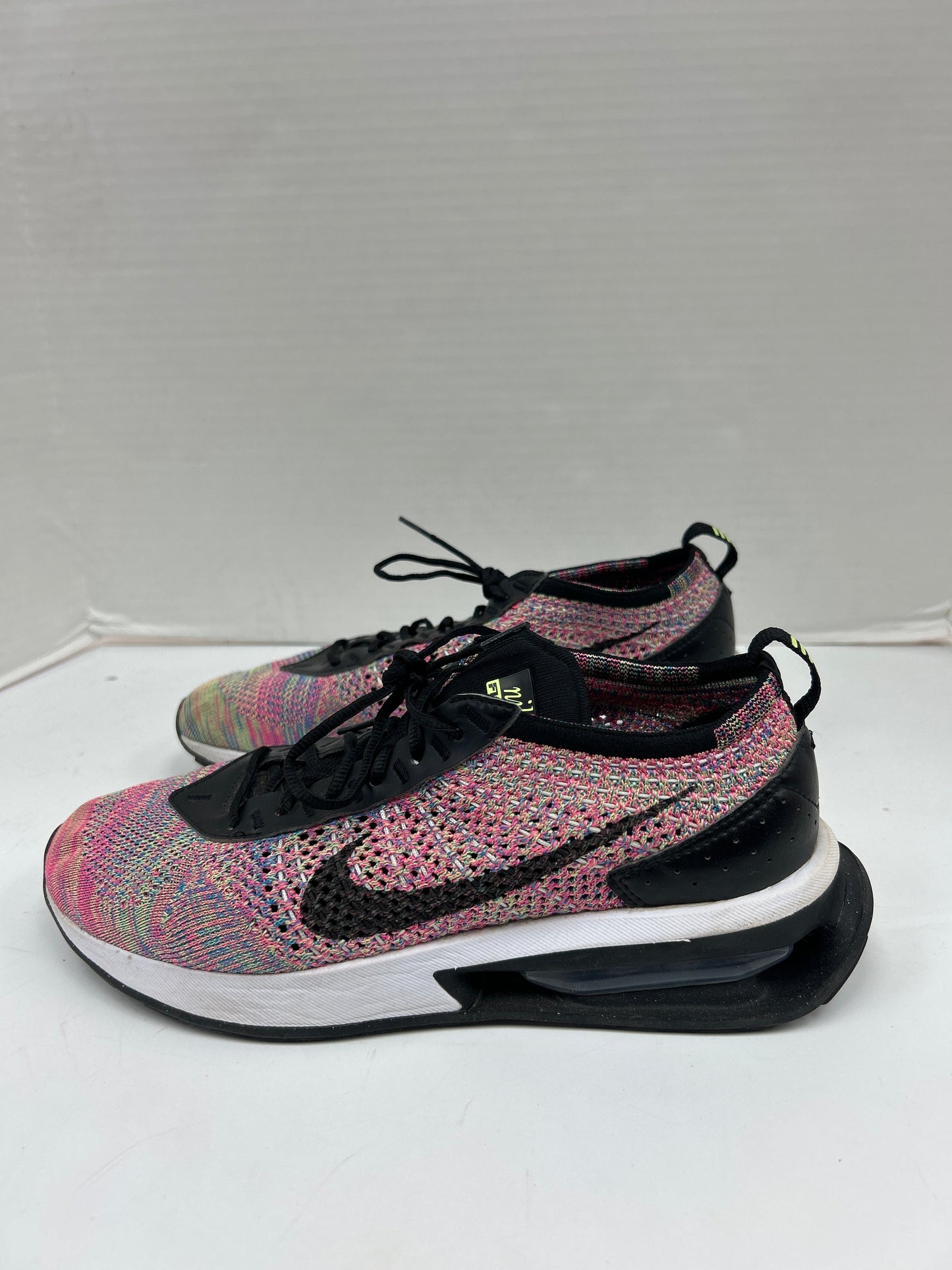 Shoes Athletic By Nike  Size: 9