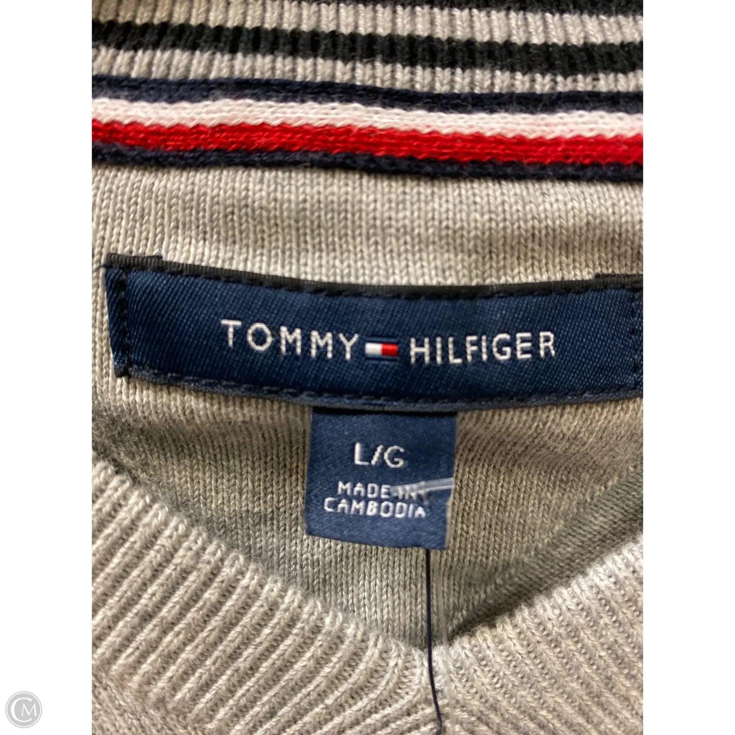 Sweater By Tommy Hilfiger In Grey, Size: L