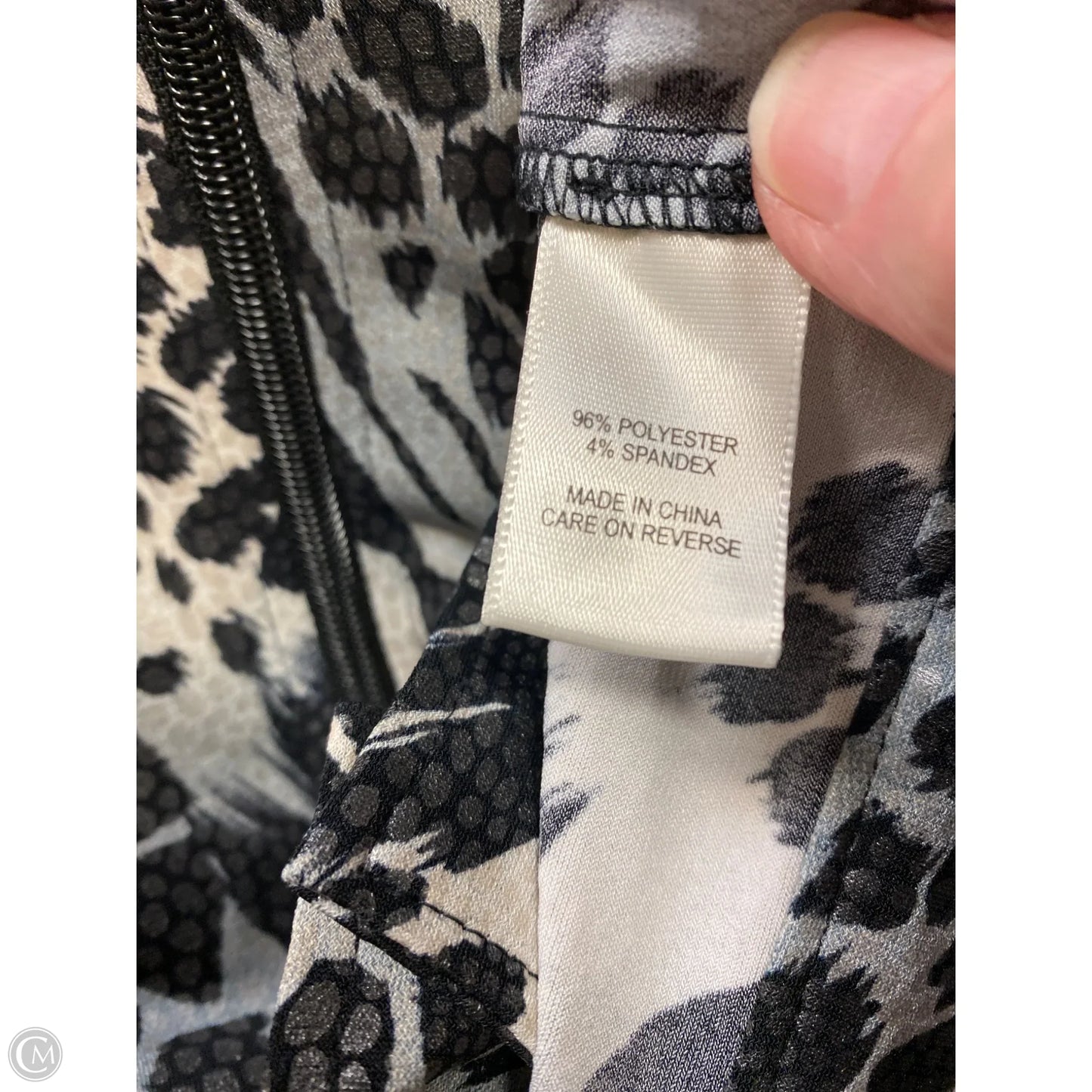 Athletic Fleece By Clothes Mentor In Animal Print, Size: M