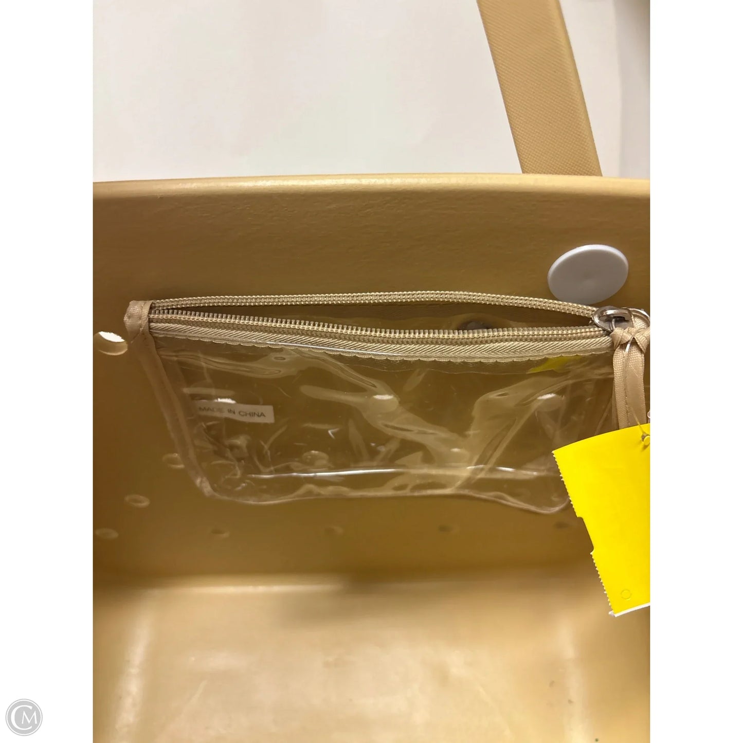 Tote By Clothes Mentor, Size: Medium
