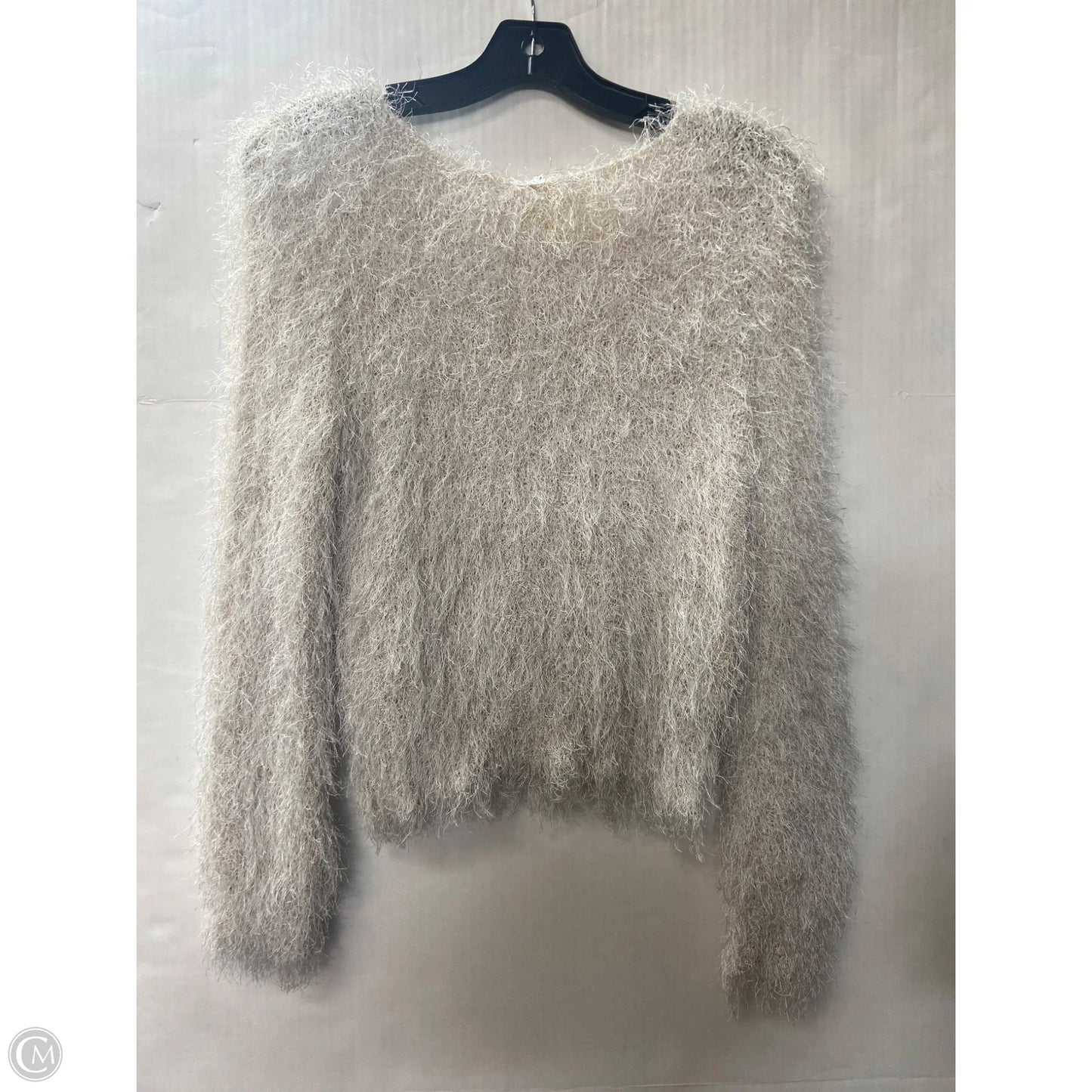 Sweater By Clothes Mentor In Cream, Size: M