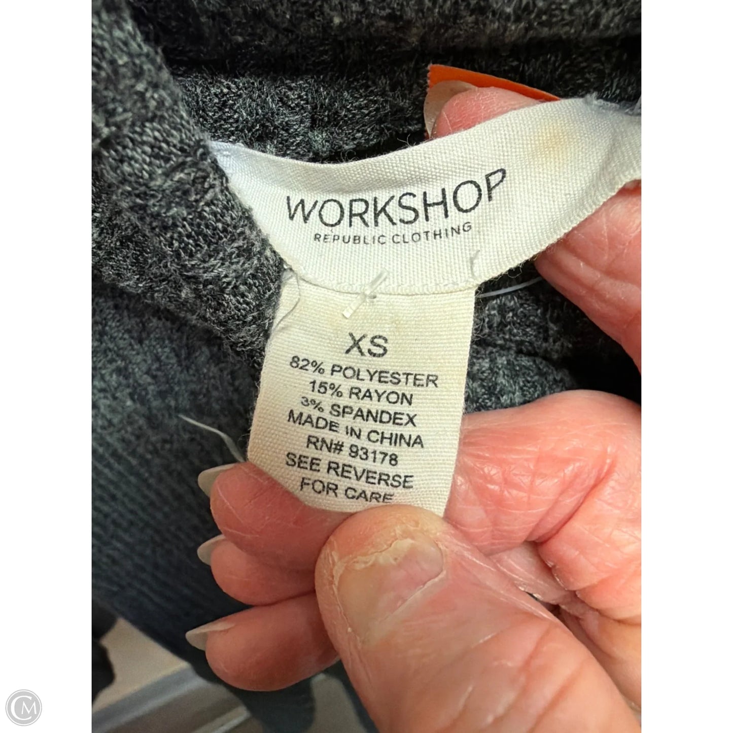Top Long Sleeve By Workshop In Grey, Size: Xs