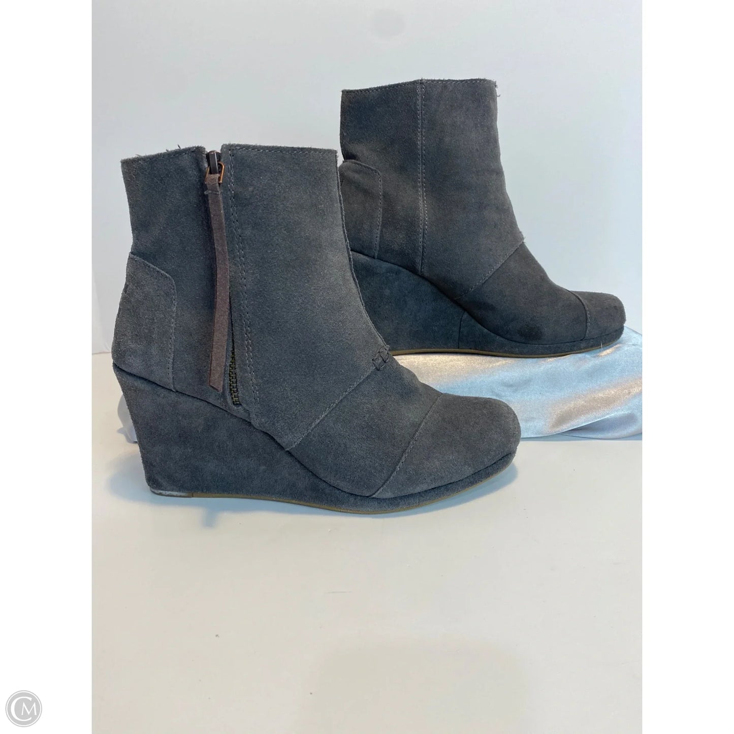 Shoes Heels Wedge By Toms In Grey, Size: 8.5