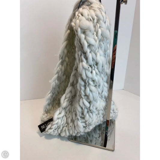 Scarf Infinity By Apt 9