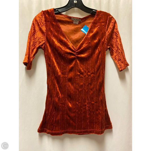 Top Short Sleeve By Clothes Mentor In Orange, Size: M