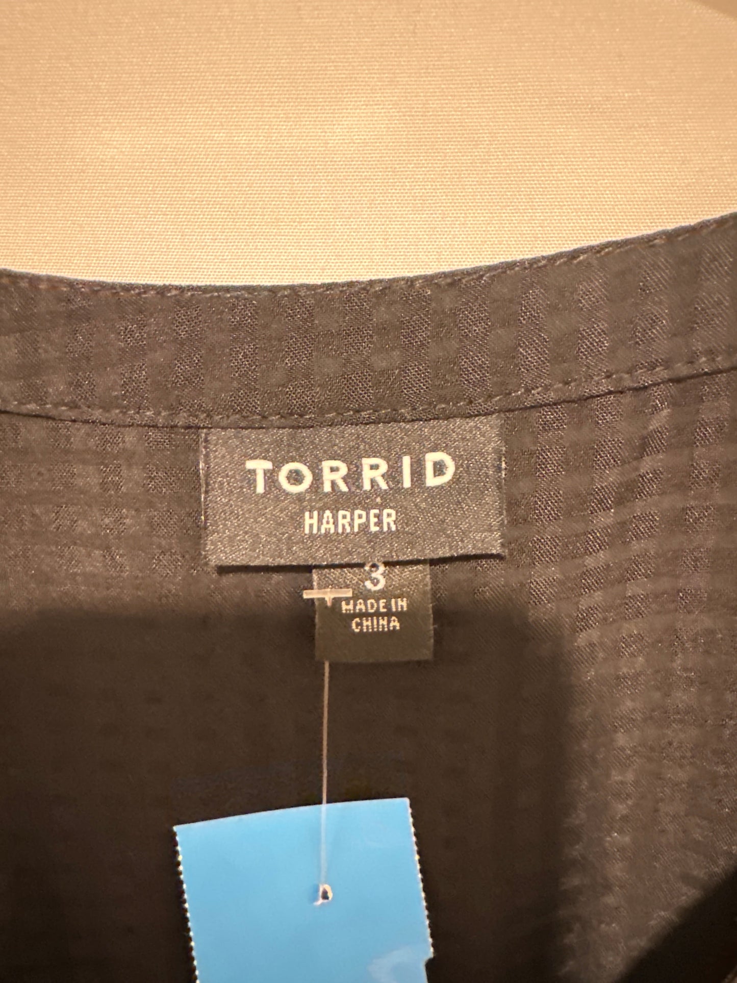 Top Long Sleeve By Torrid In Black, Size: 3x