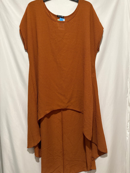 Top Short Sleeve By Cha Cha Vente In Brown, Size: 2x