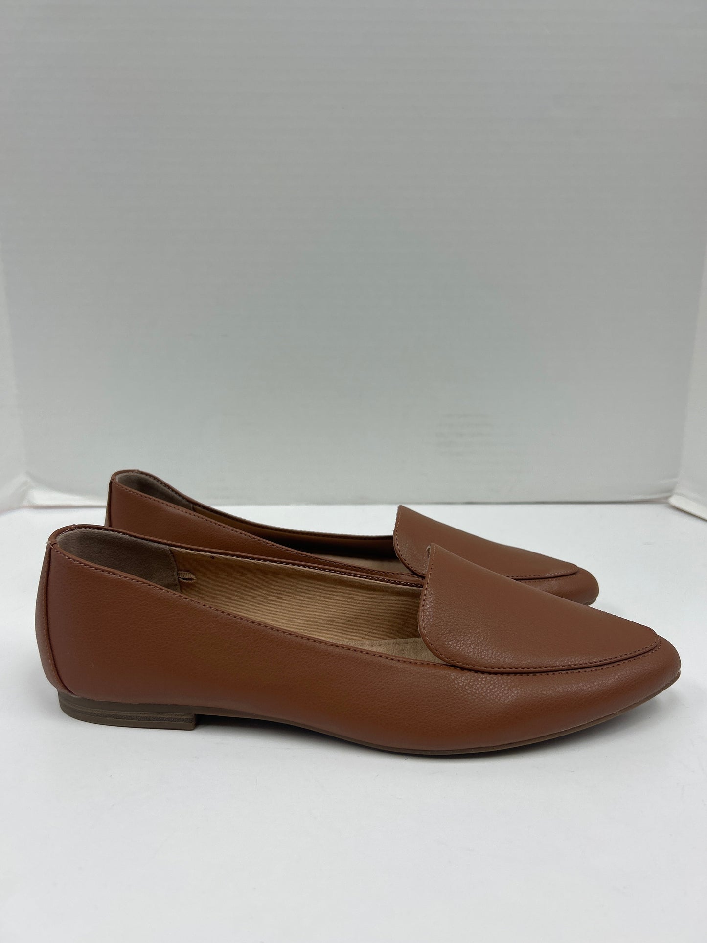 Shoes Flats By Old Navy In Brown, Size: 11