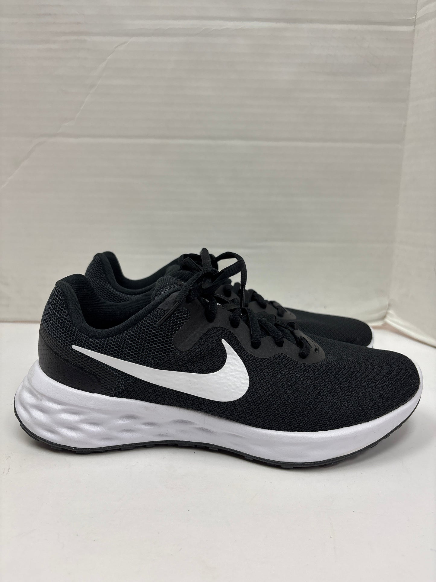 Shoes Athletic By Nike In Black, Size: 7