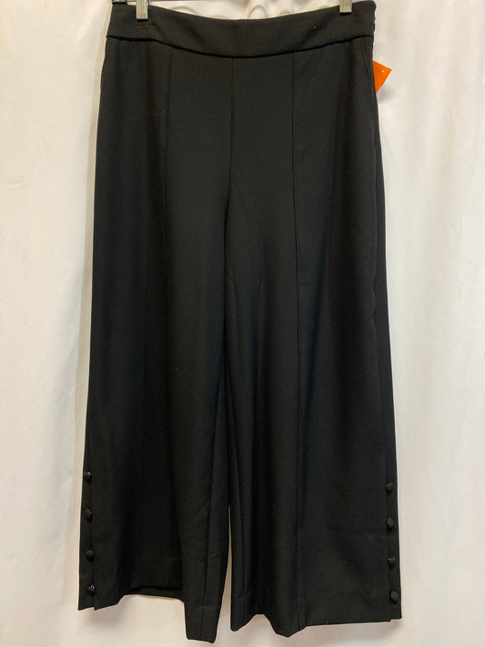 Capris By White House Black Market In Black, Size: 2