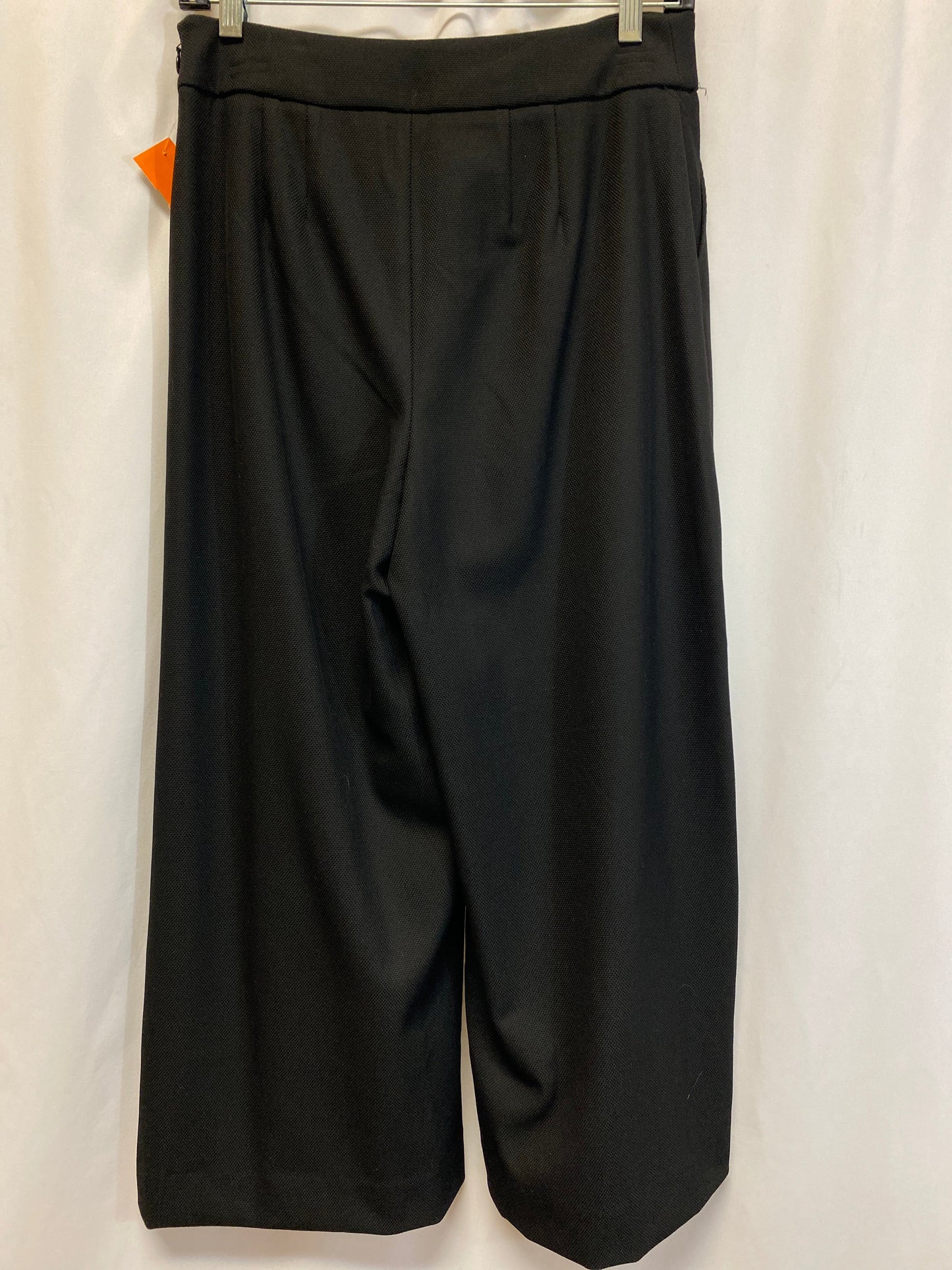 Capris By White House Black Market In Black, Size: 2