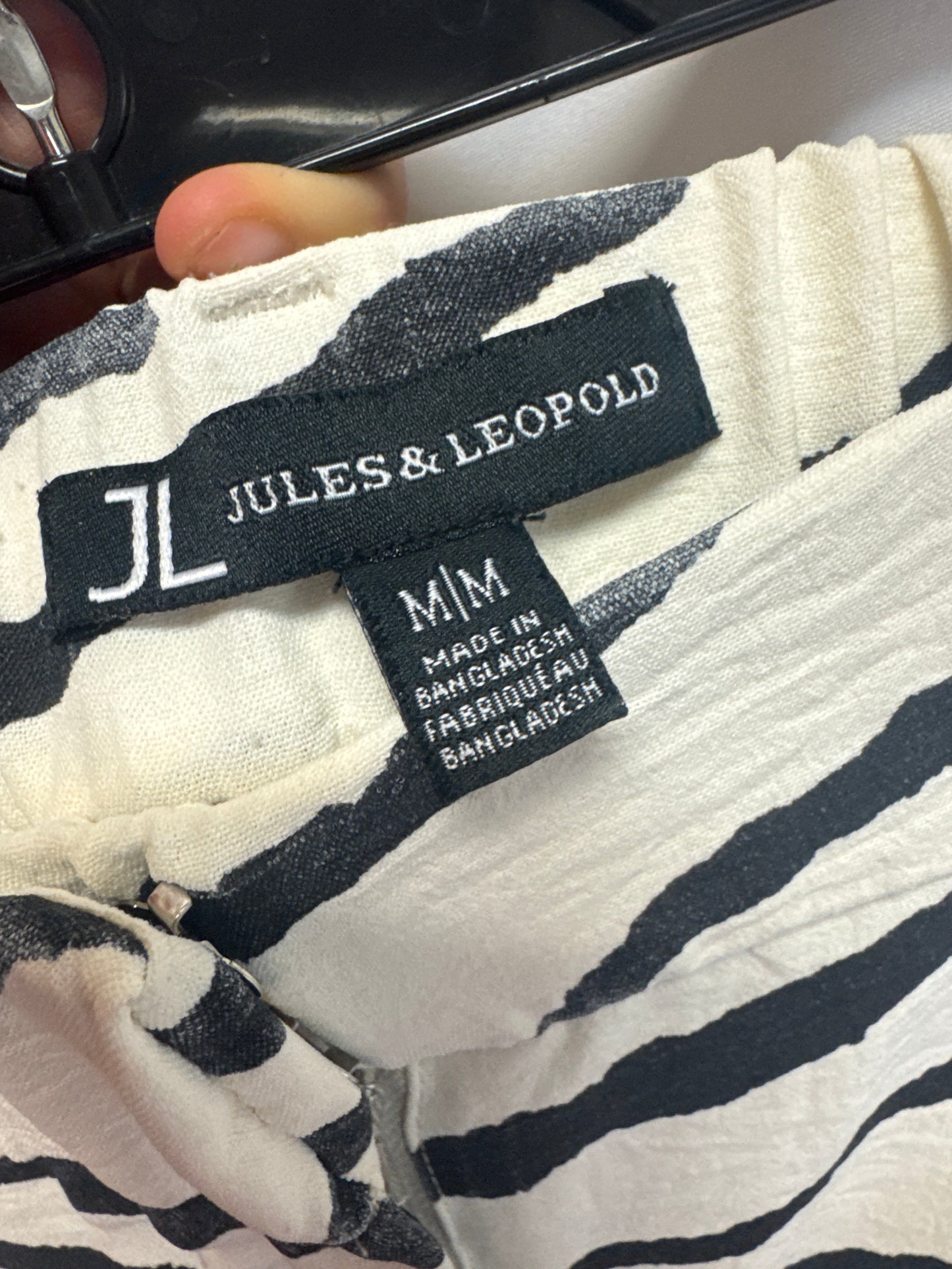 Capris By Jules & Leopold In Zebra Print, Size: M