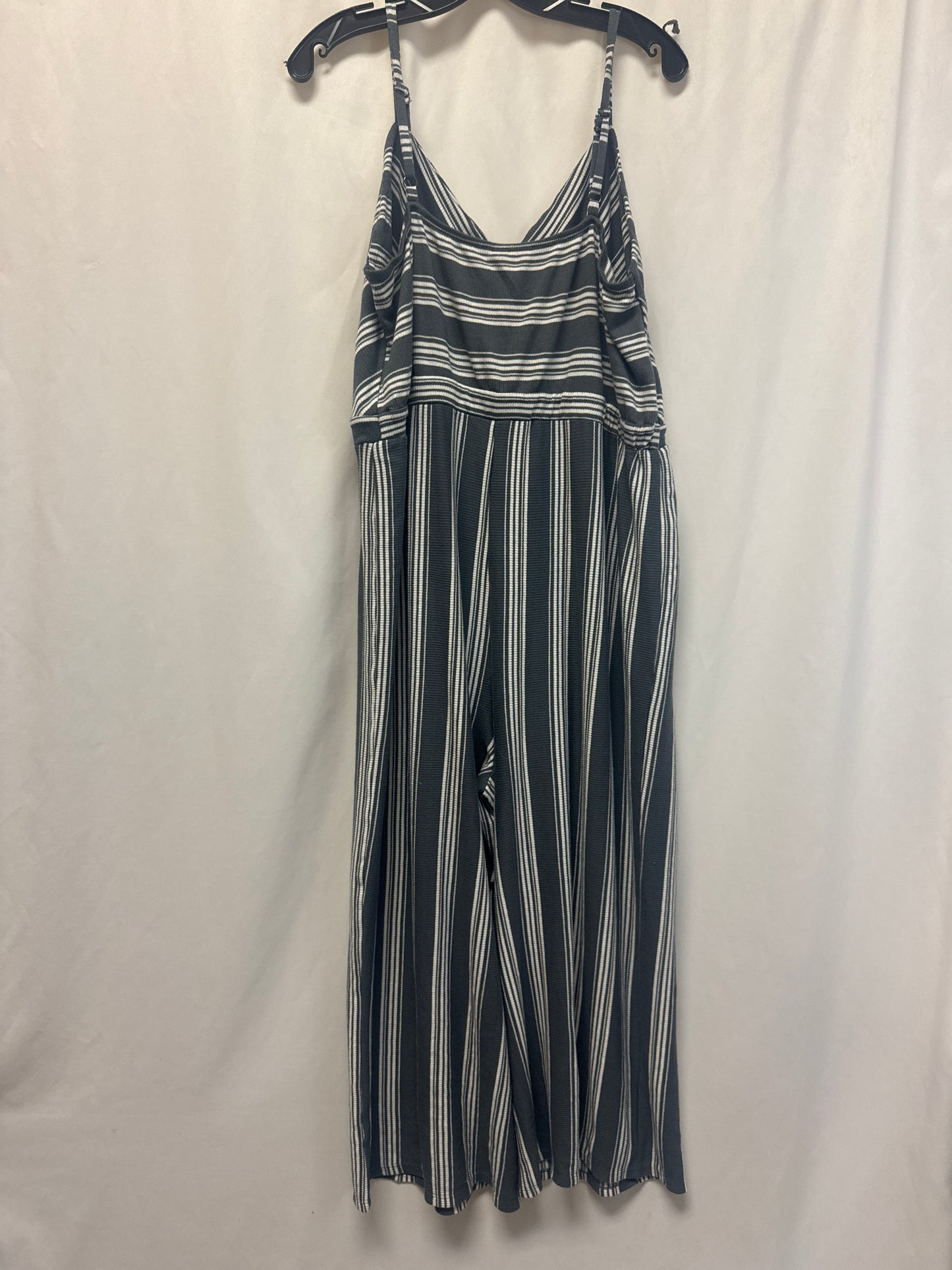 Jumpsuit By Xhilaration In Grey, Size: Xxl