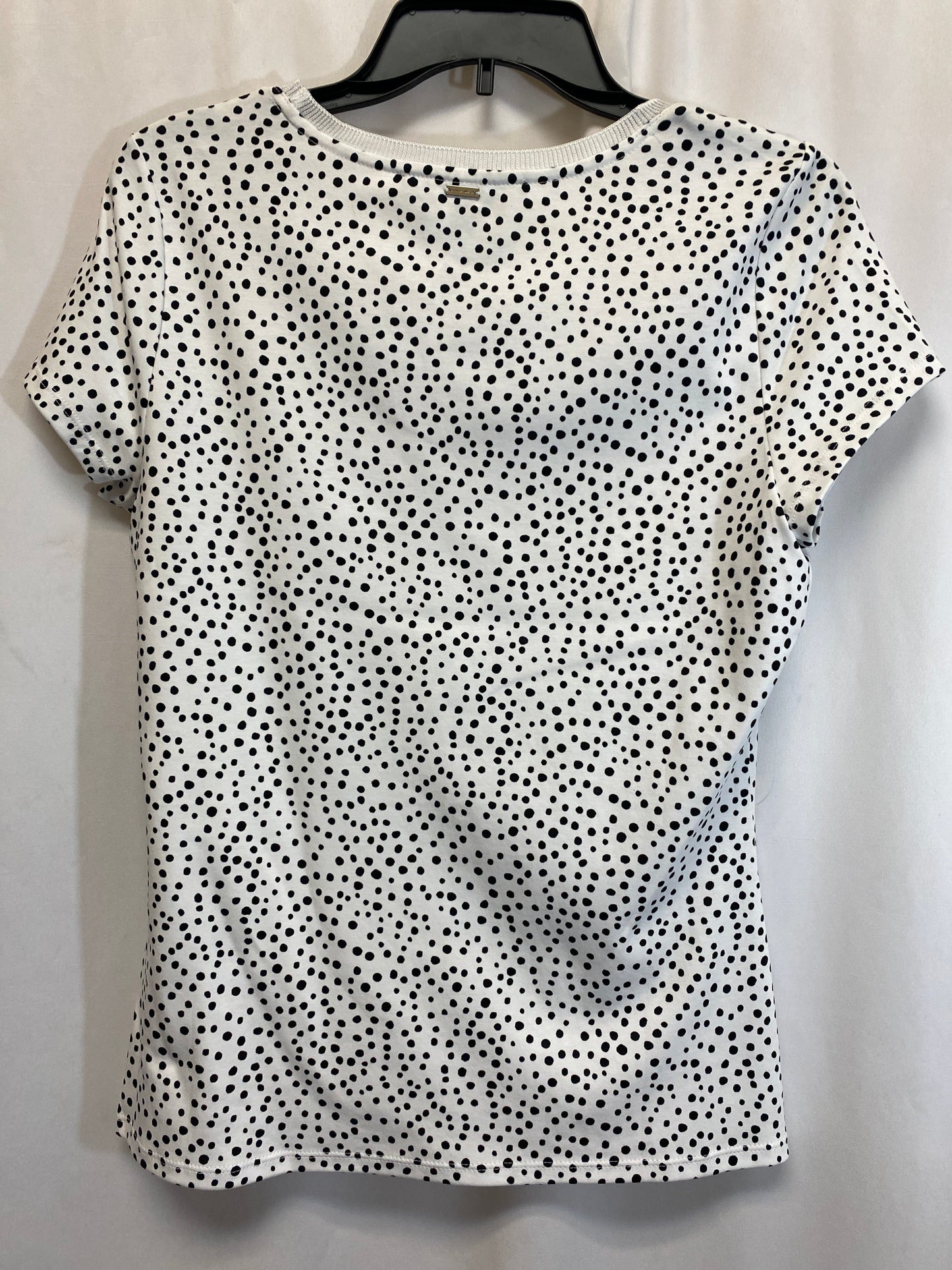 Top Short Sleeve By White House Black Market In Polkadot Pattern, Size: M