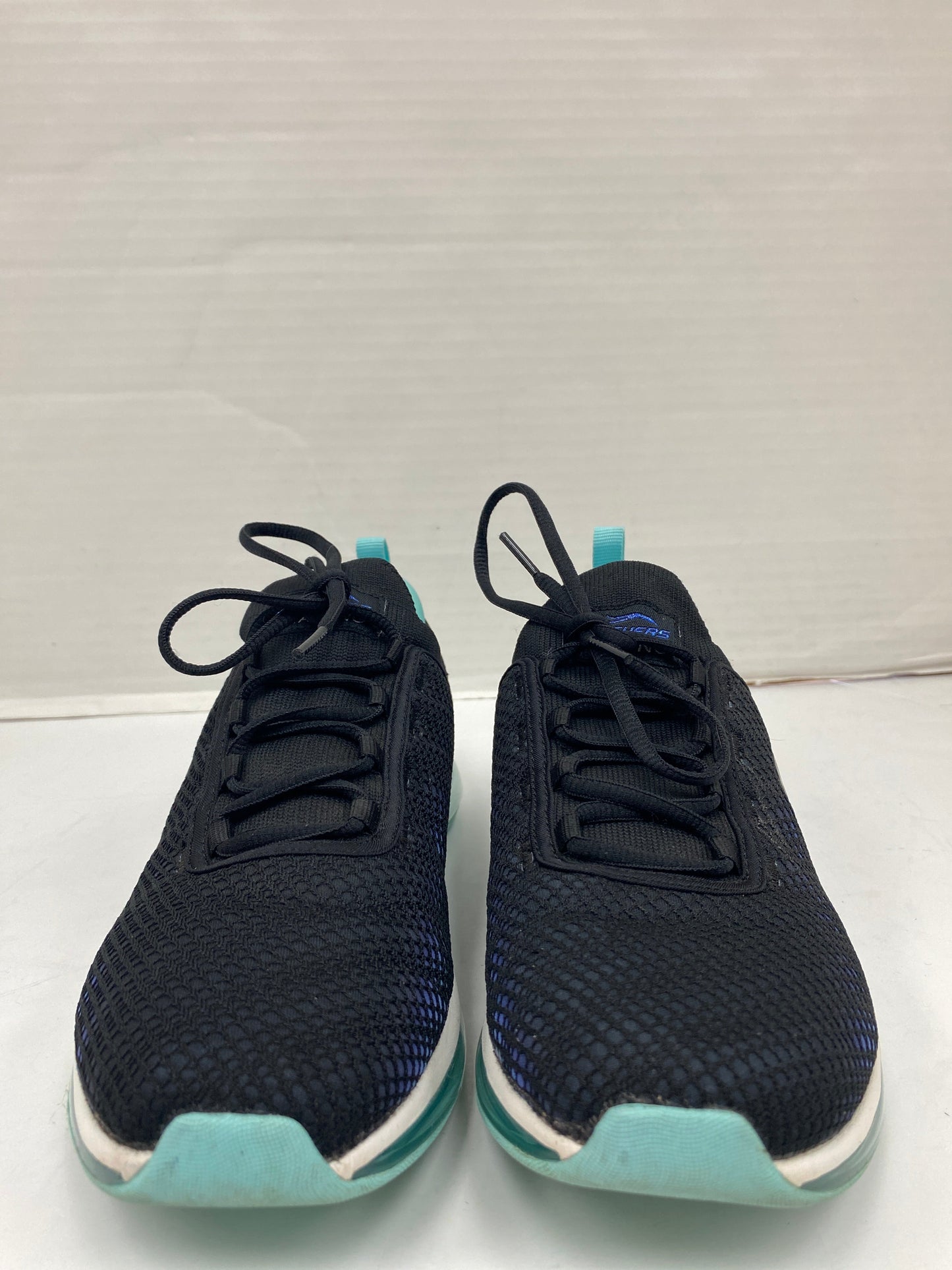 Shoes Athletic By Skechers In Black, Size: 8