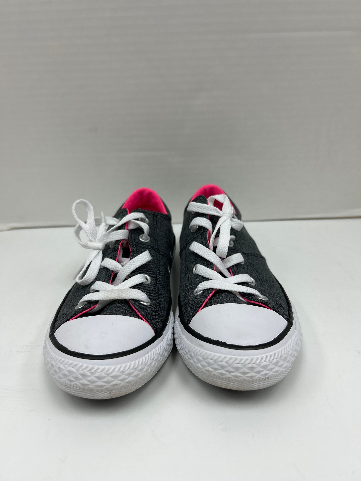 Shoes Sneakers By Converse In Grey, Size: 5