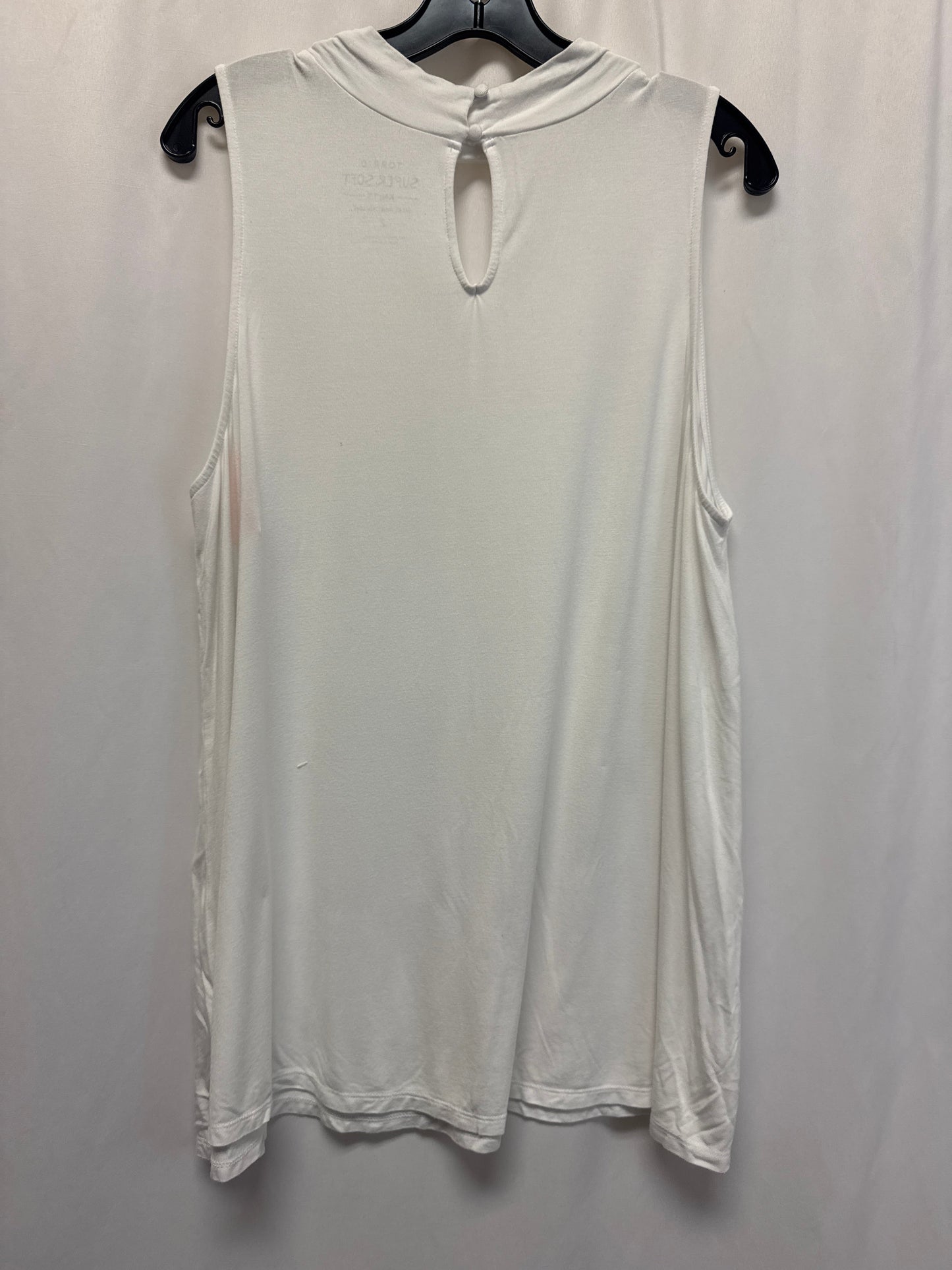 Top Sleeveless By Torrid In White, Size: 2x