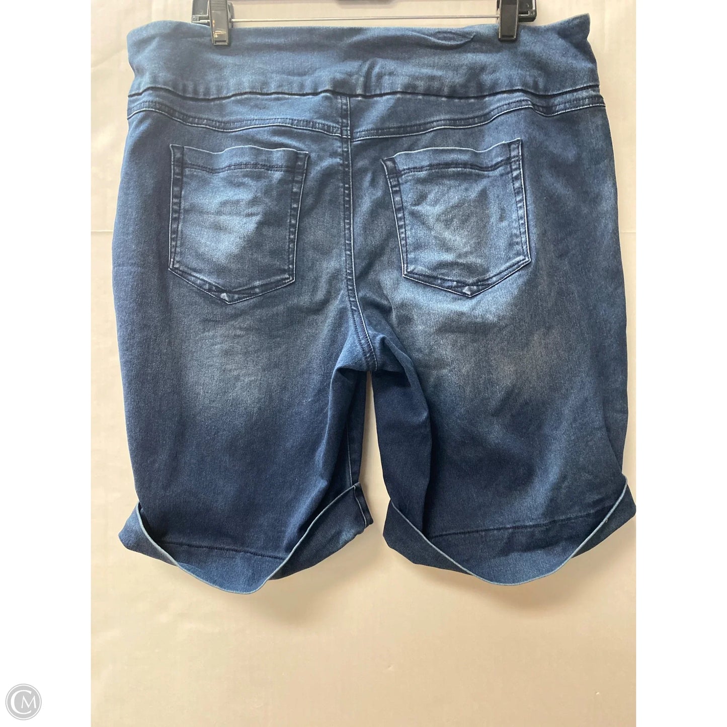 Shorts By Clothes Mentor In Blue Denim, Size: Xl
