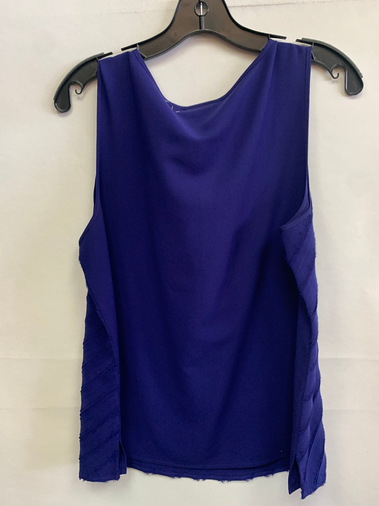 Top Sleeveless By Chicos O  Size: L