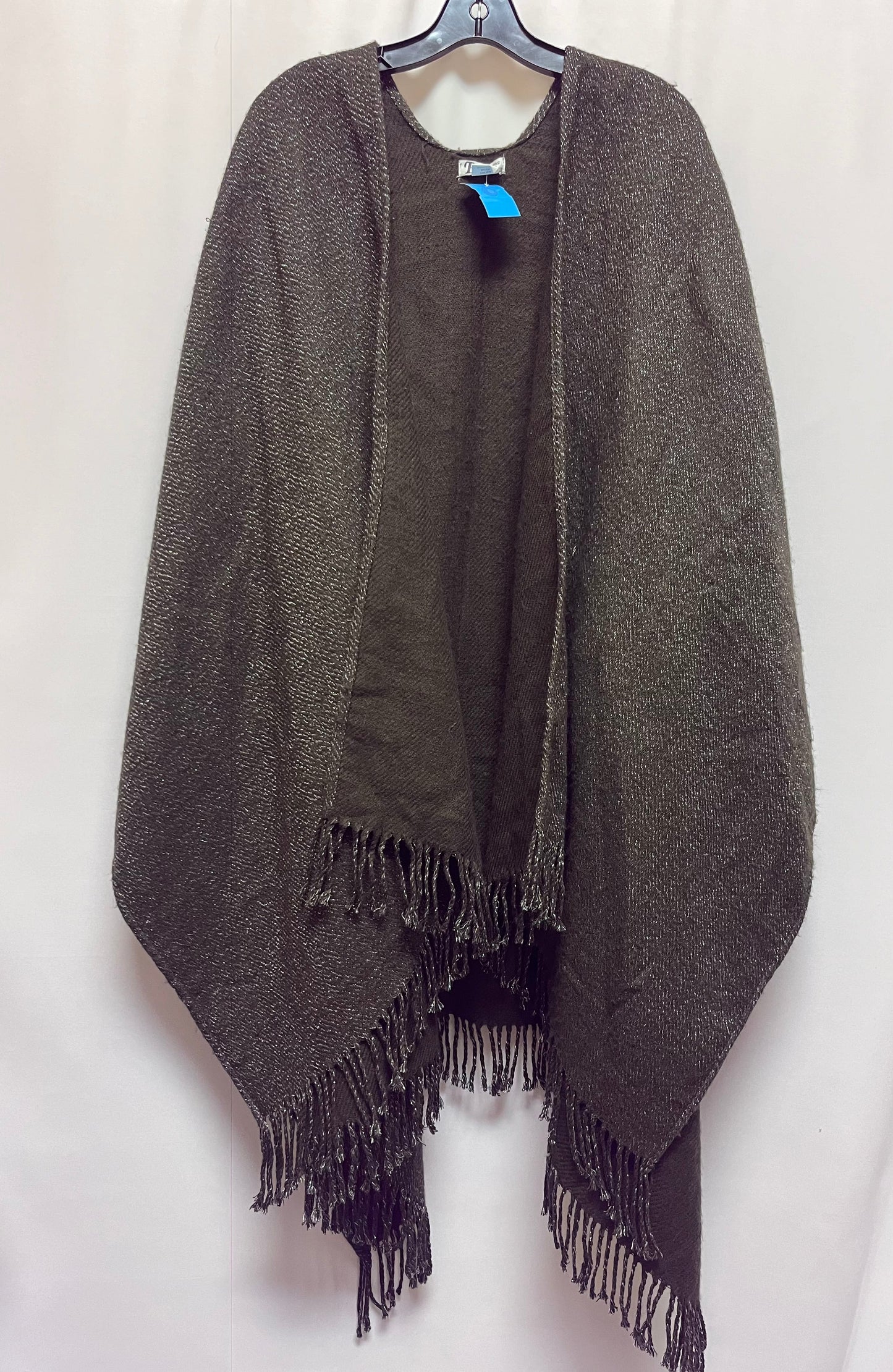 Shawl By Clothes Mentor  Size: Onesize