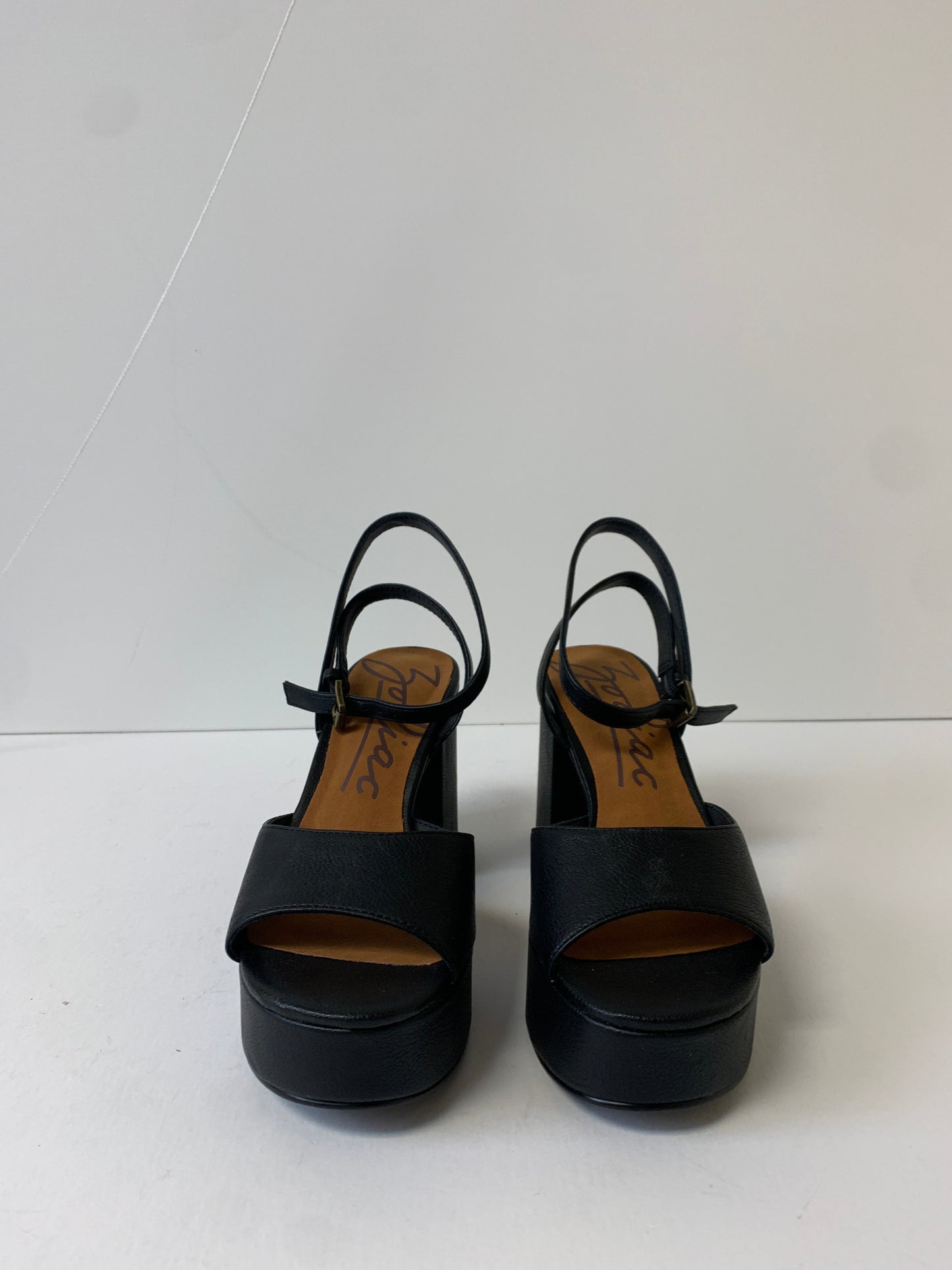 Sandals Heels Block By Cmc  Size: 7