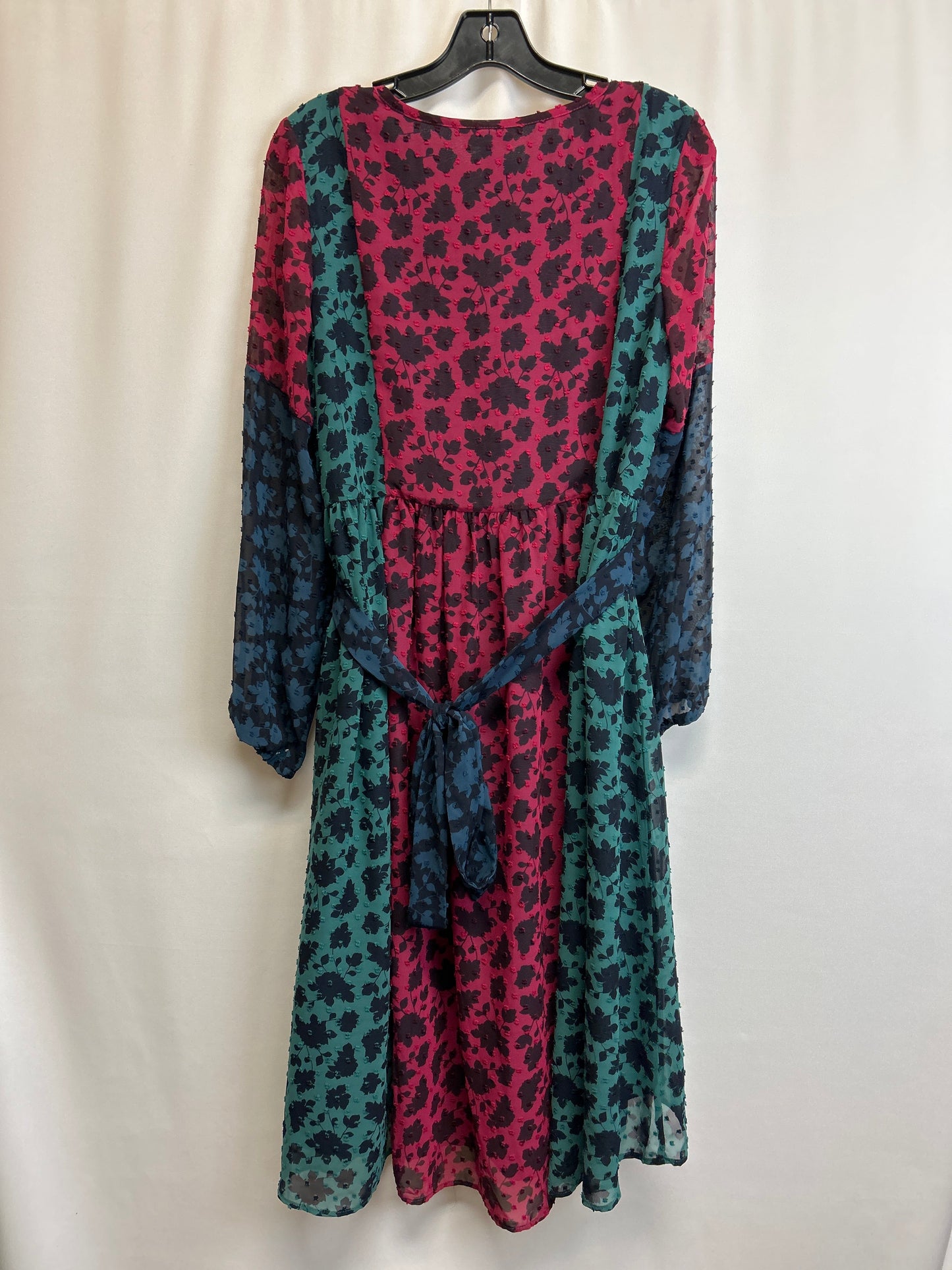 Dress Casual Midi By Matilda Jane  Size: S