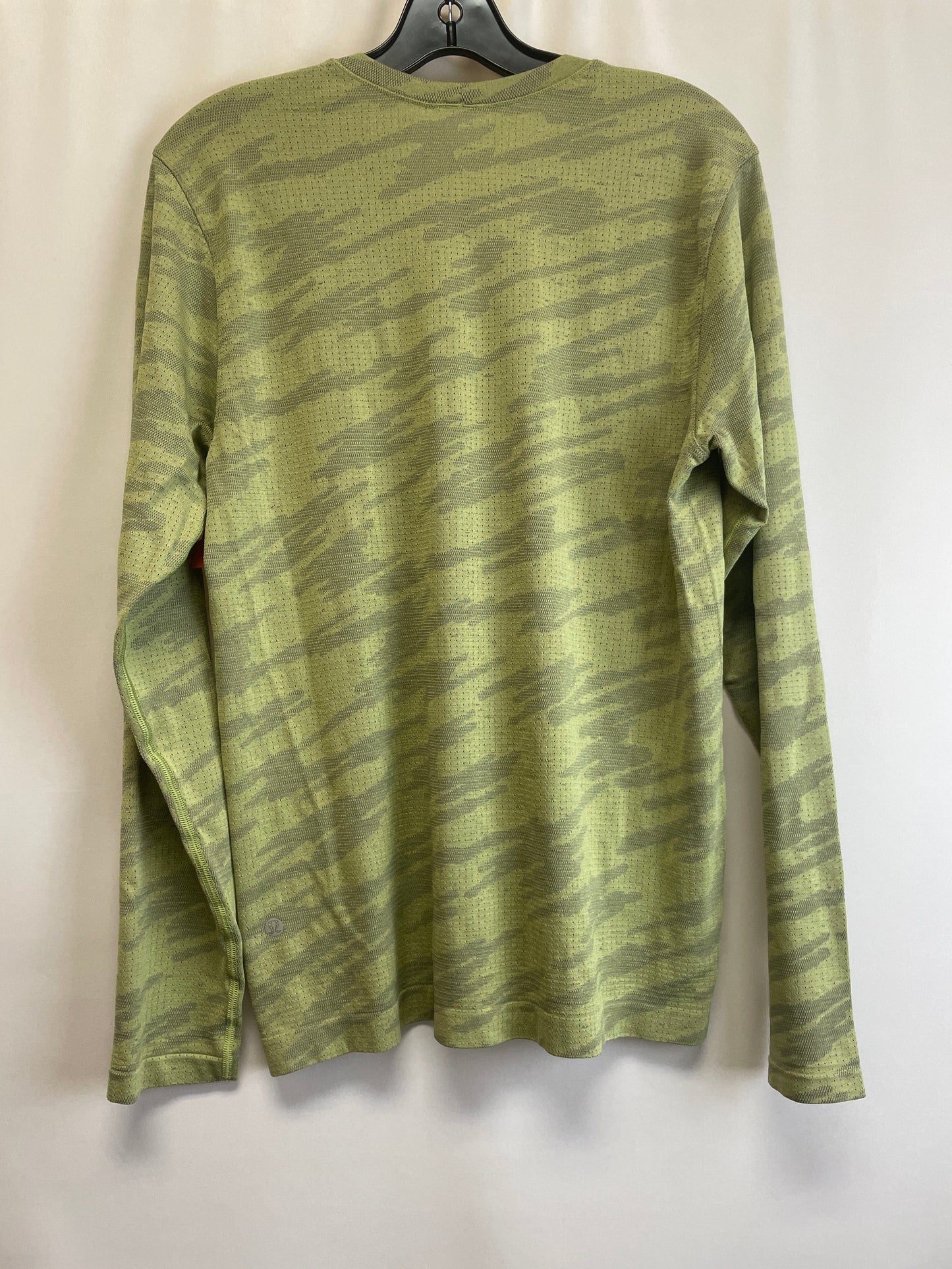 Athletic Top Long Sleeve Crewneck By Lululemon  Size: M