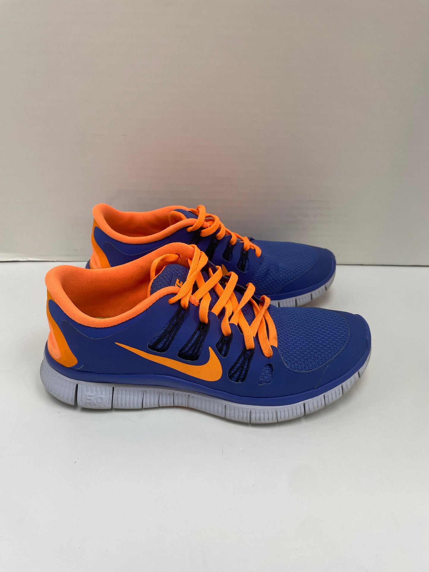 Shoes Athletic By Nike  Size: 8