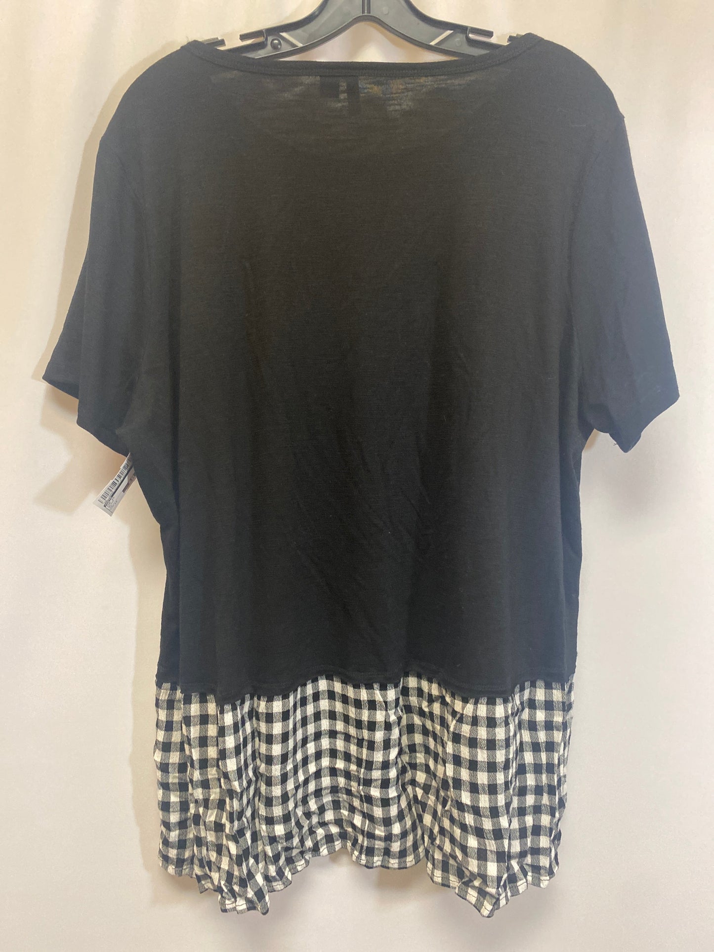 Top Short Sleeve By Cato  Size: 1x